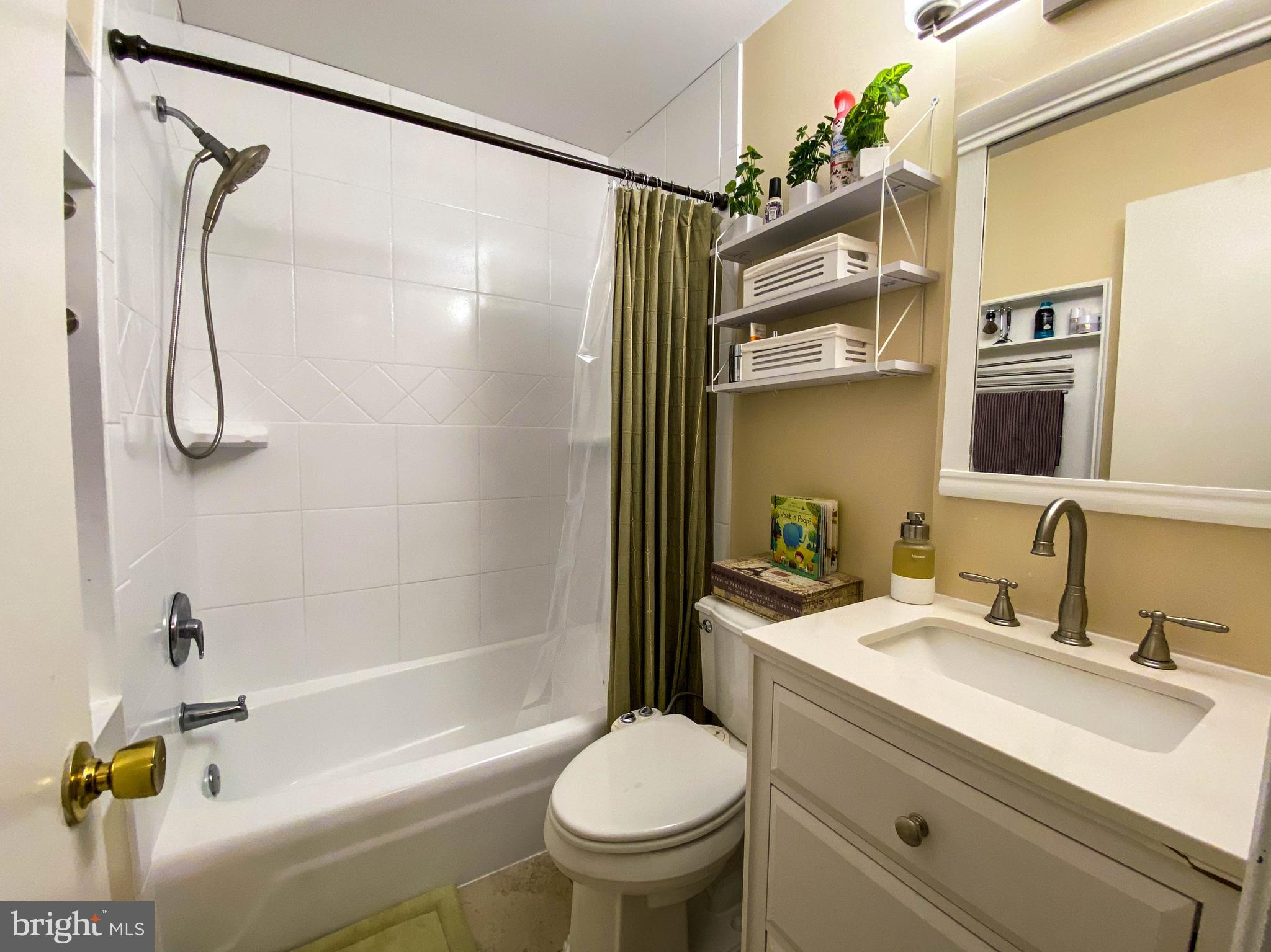 DIAMOND FARMS - Residential