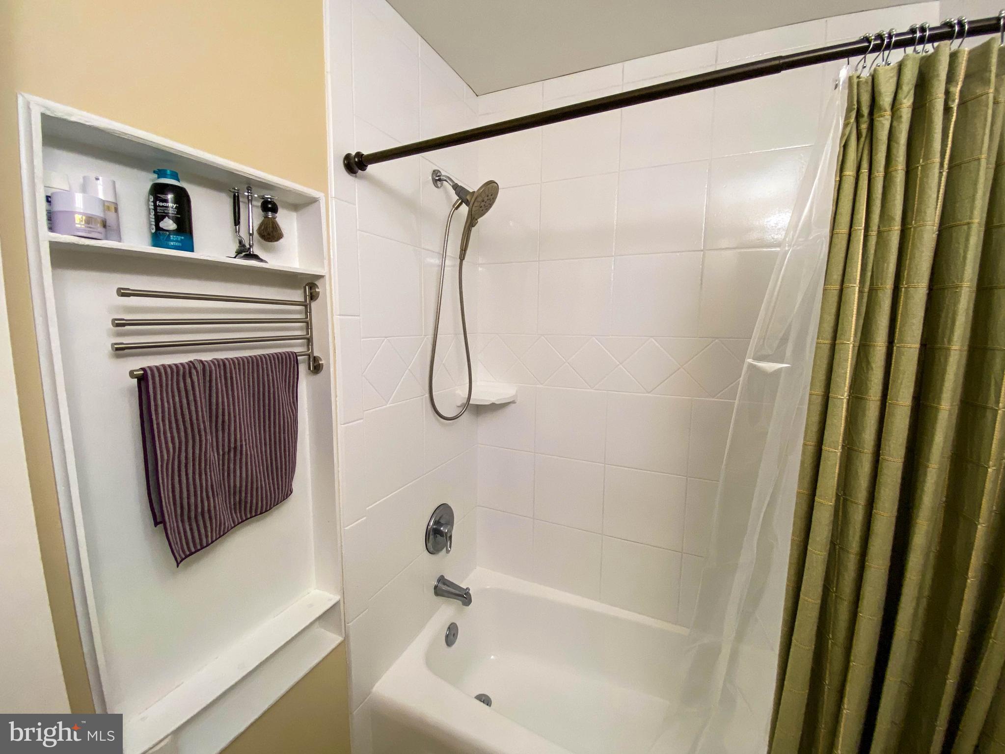 DIAMOND FARMS - Residential