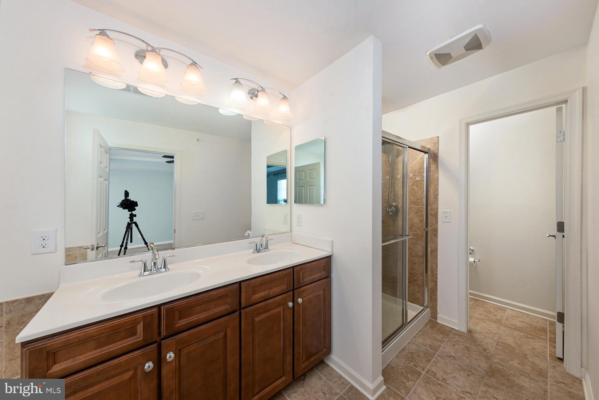 SUMMERWALK AT STONE RIDGE - Residential Lease