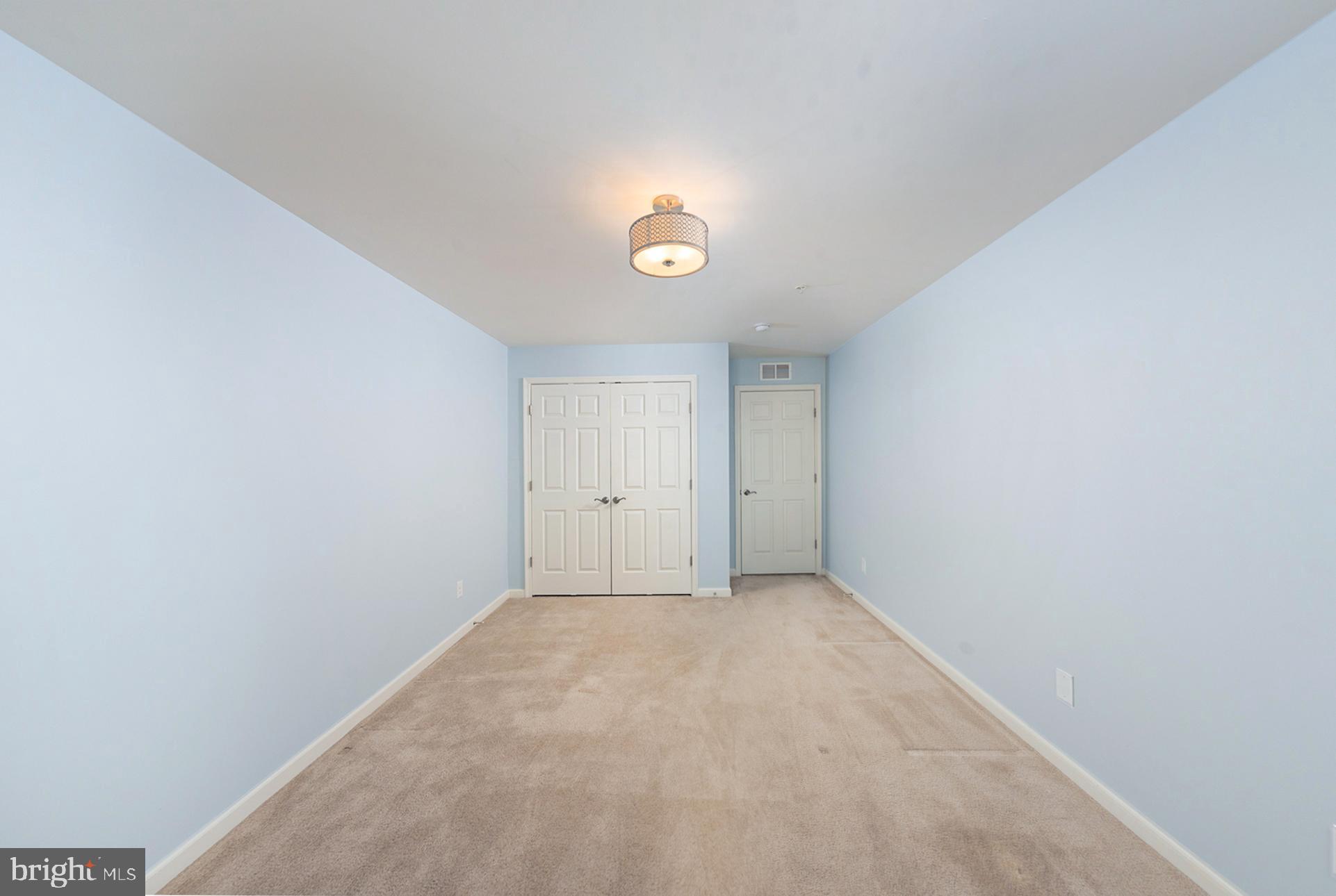 SUMMERWALK AT STONE RIDGE - Residential Lease