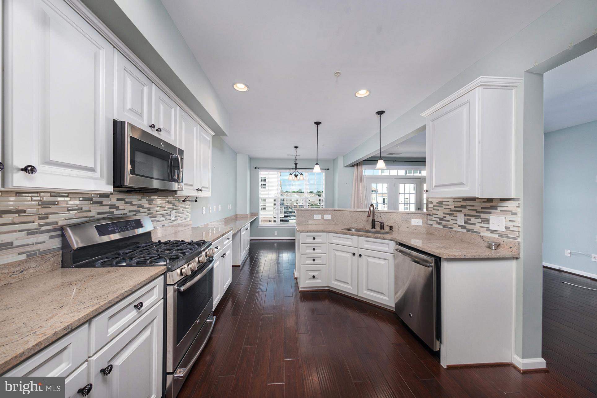 SUMMERWALK AT STONE RIDGE - Residential Lease