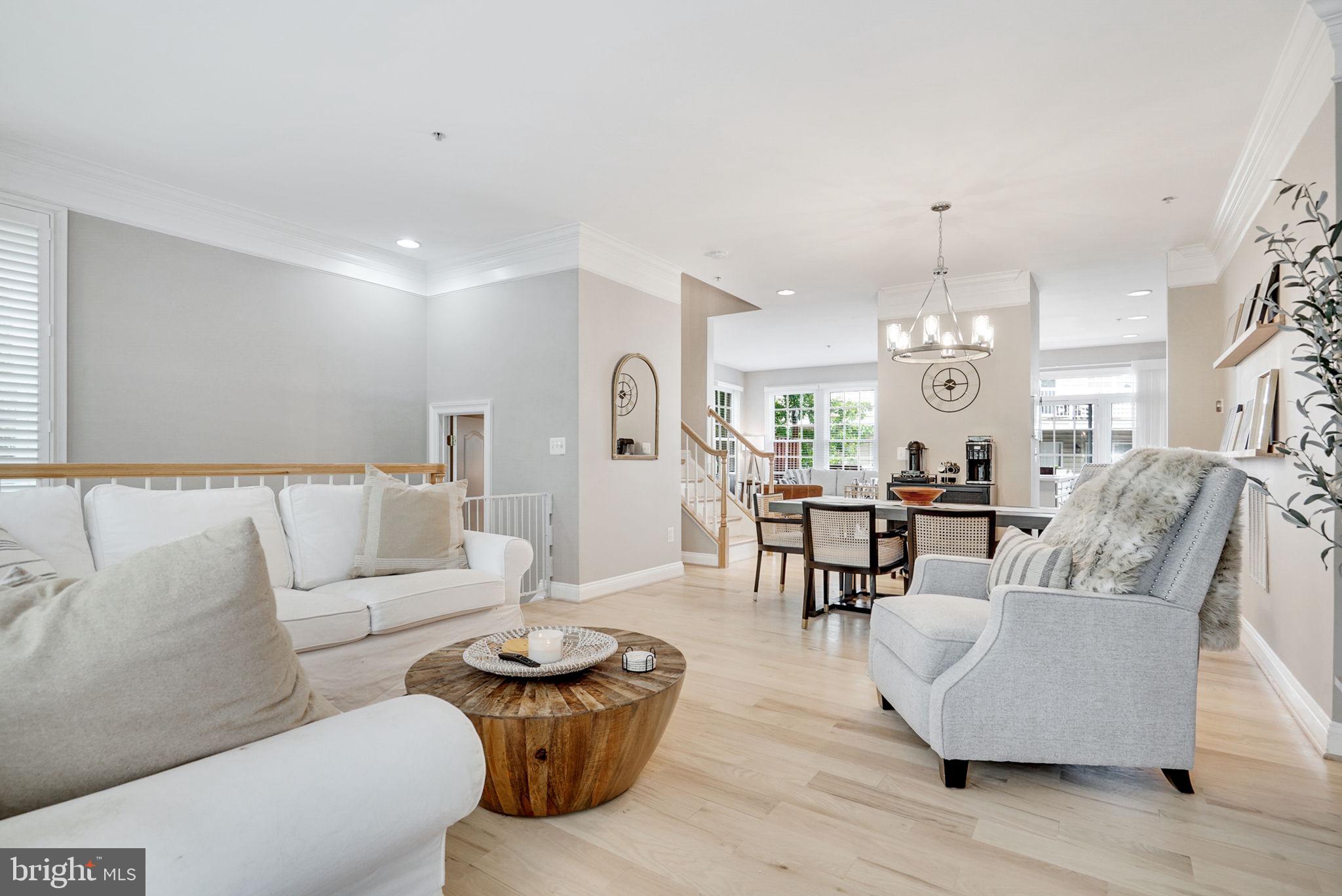 CAMERON STATION - Residential