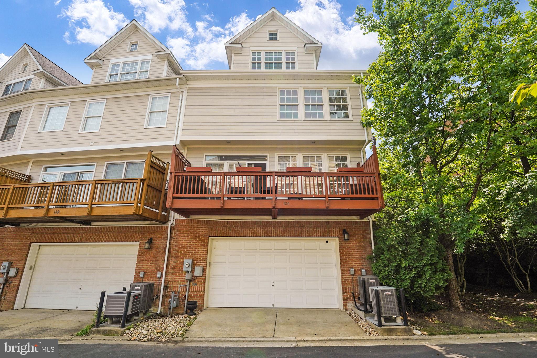 CAMERON STATION - Residential