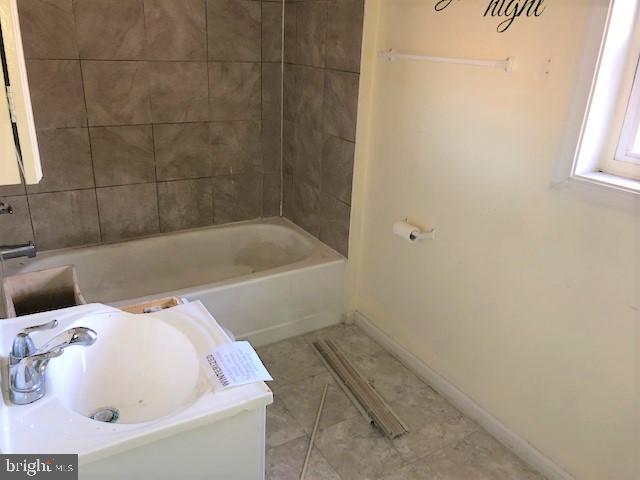 HARLEM PARK - Residential Income