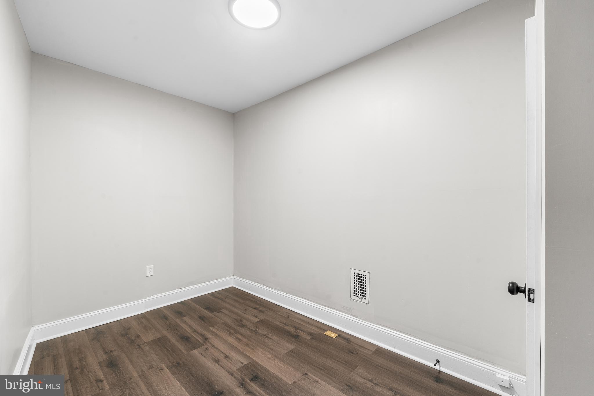 SHIPLEY HILL - Residential