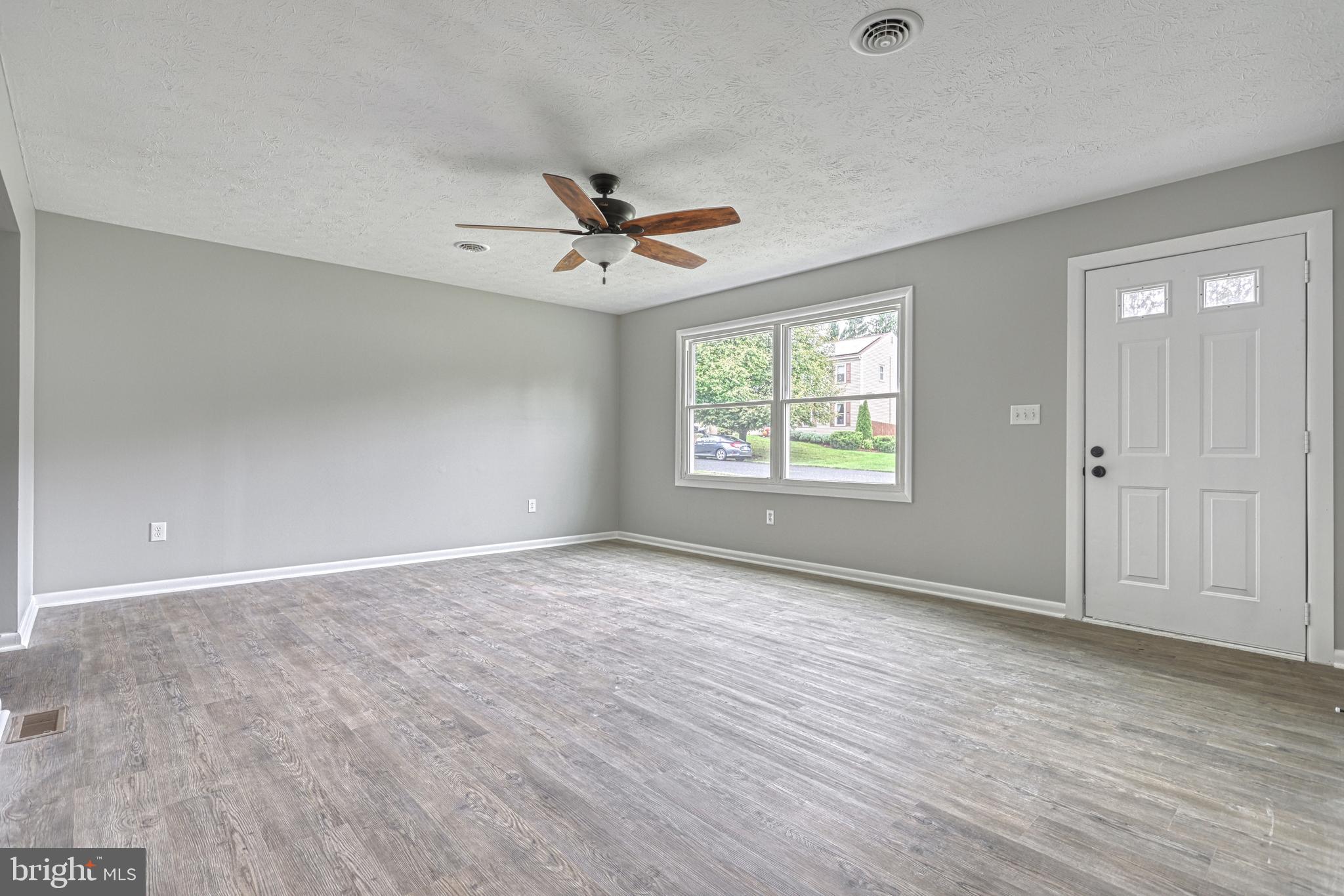 SPRING RUN ACRES - Residential