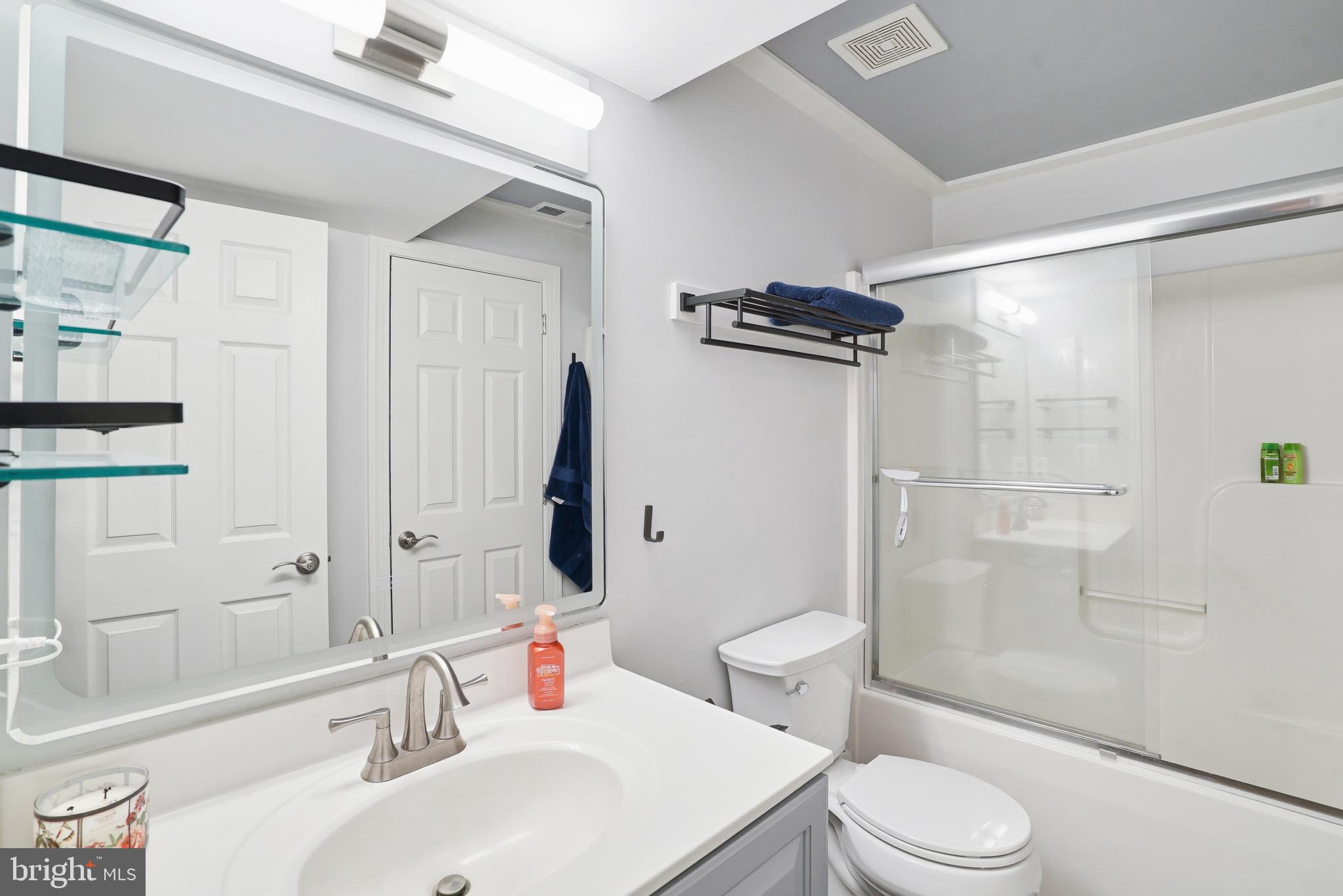 QUEENSBERRY - Residential