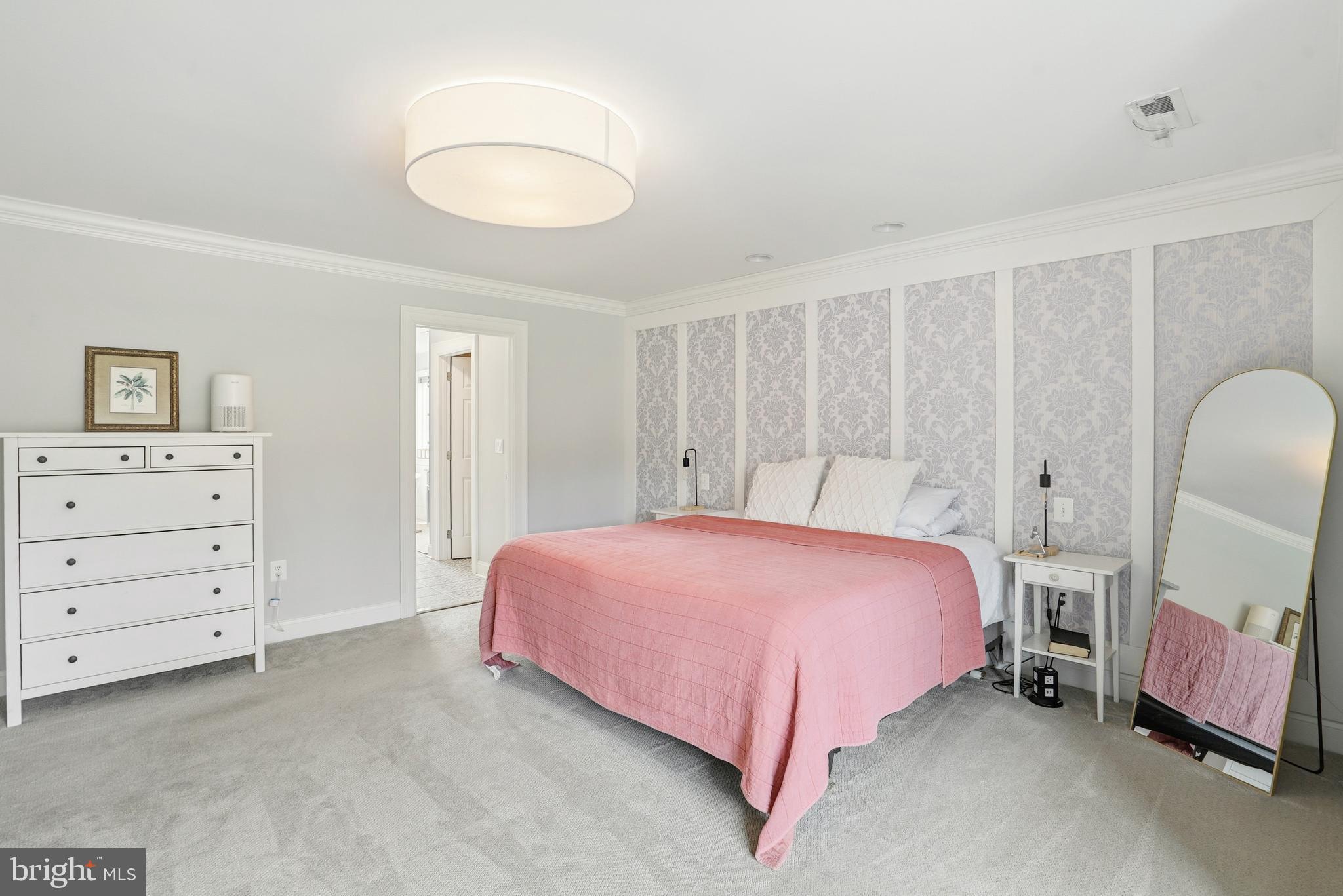 QUEENSBERRY - Residential