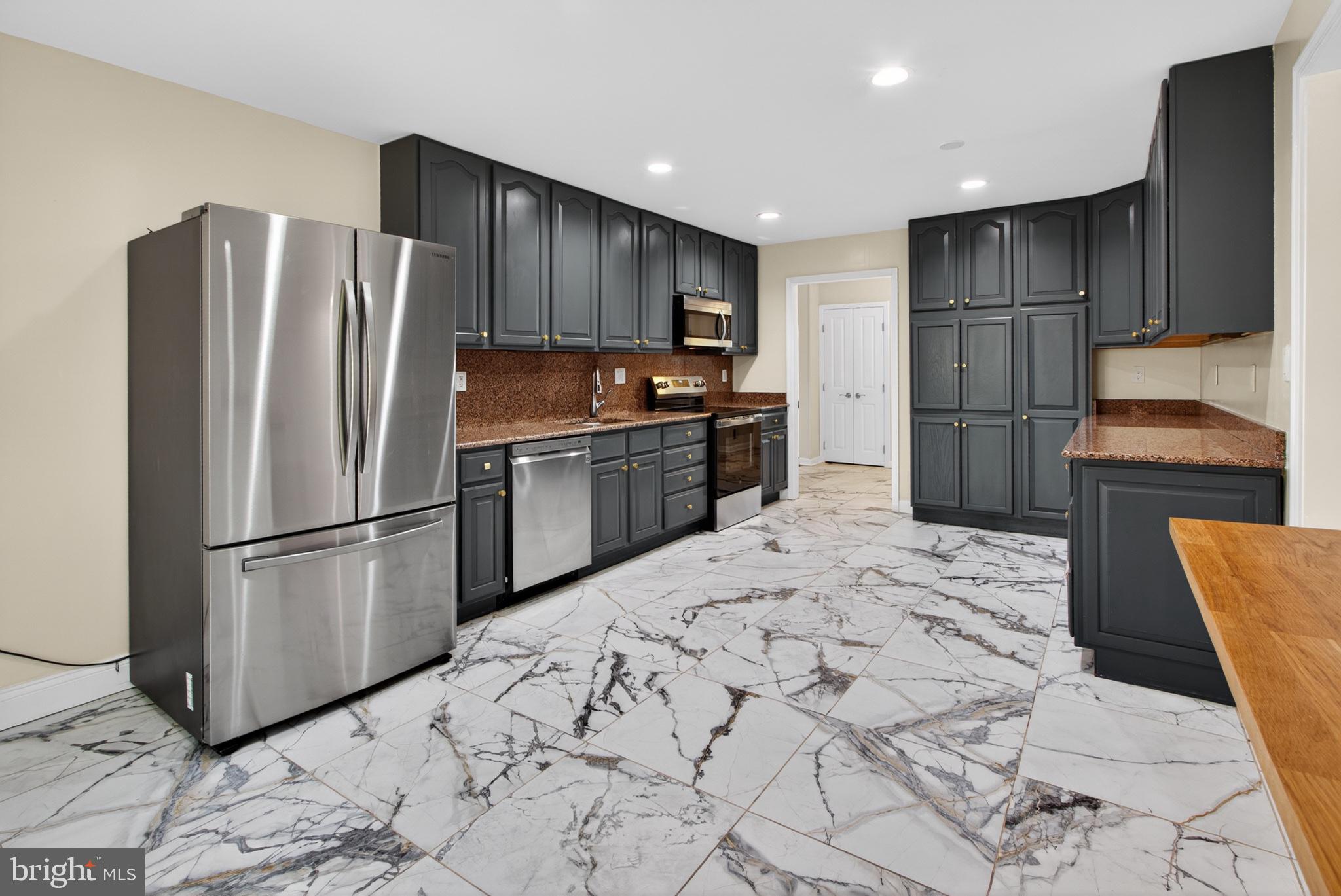 WESTLEIGH - Residential