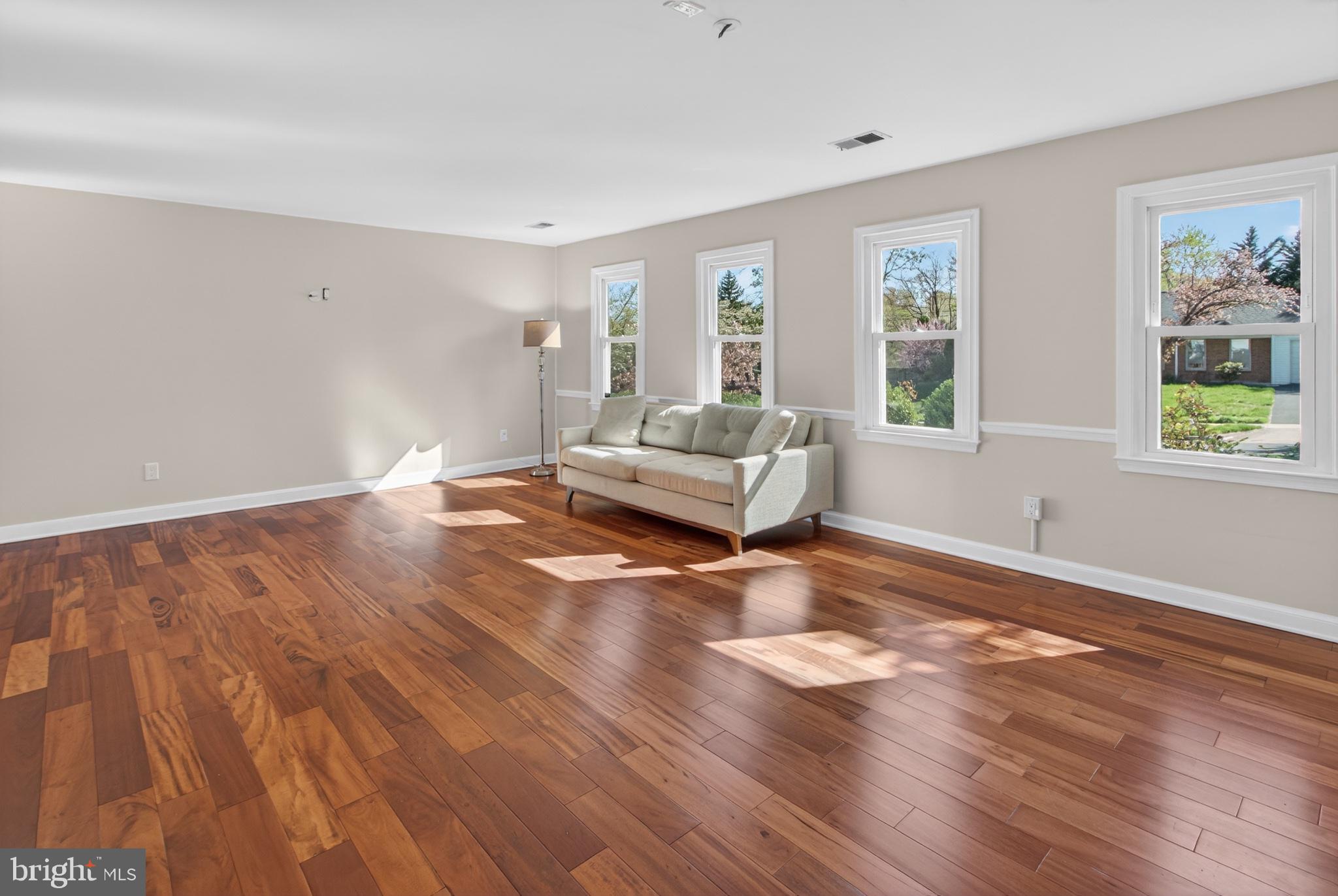 WESTLEIGH - Residential