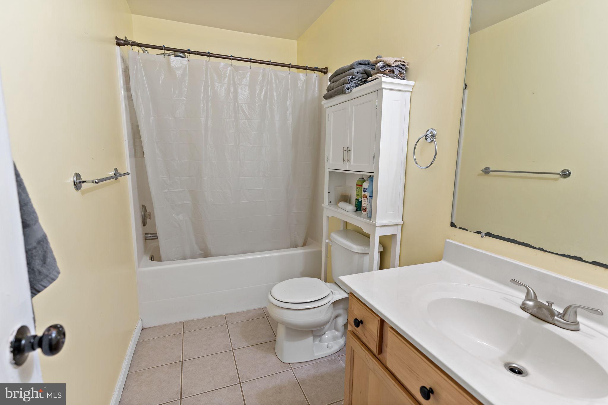 INWOOD VILLAGE - Residential