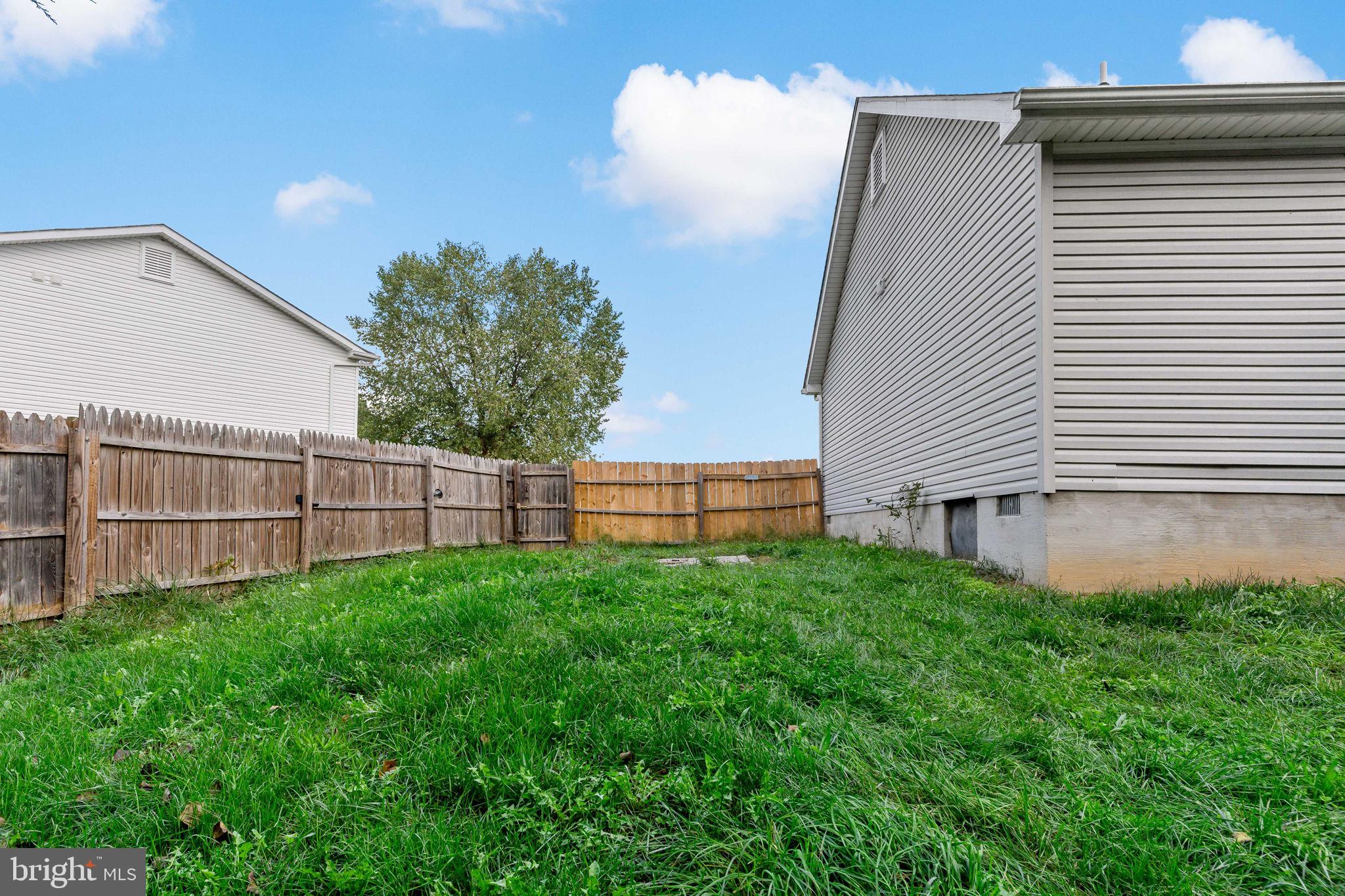 INWOOD VILLAGE - Residential