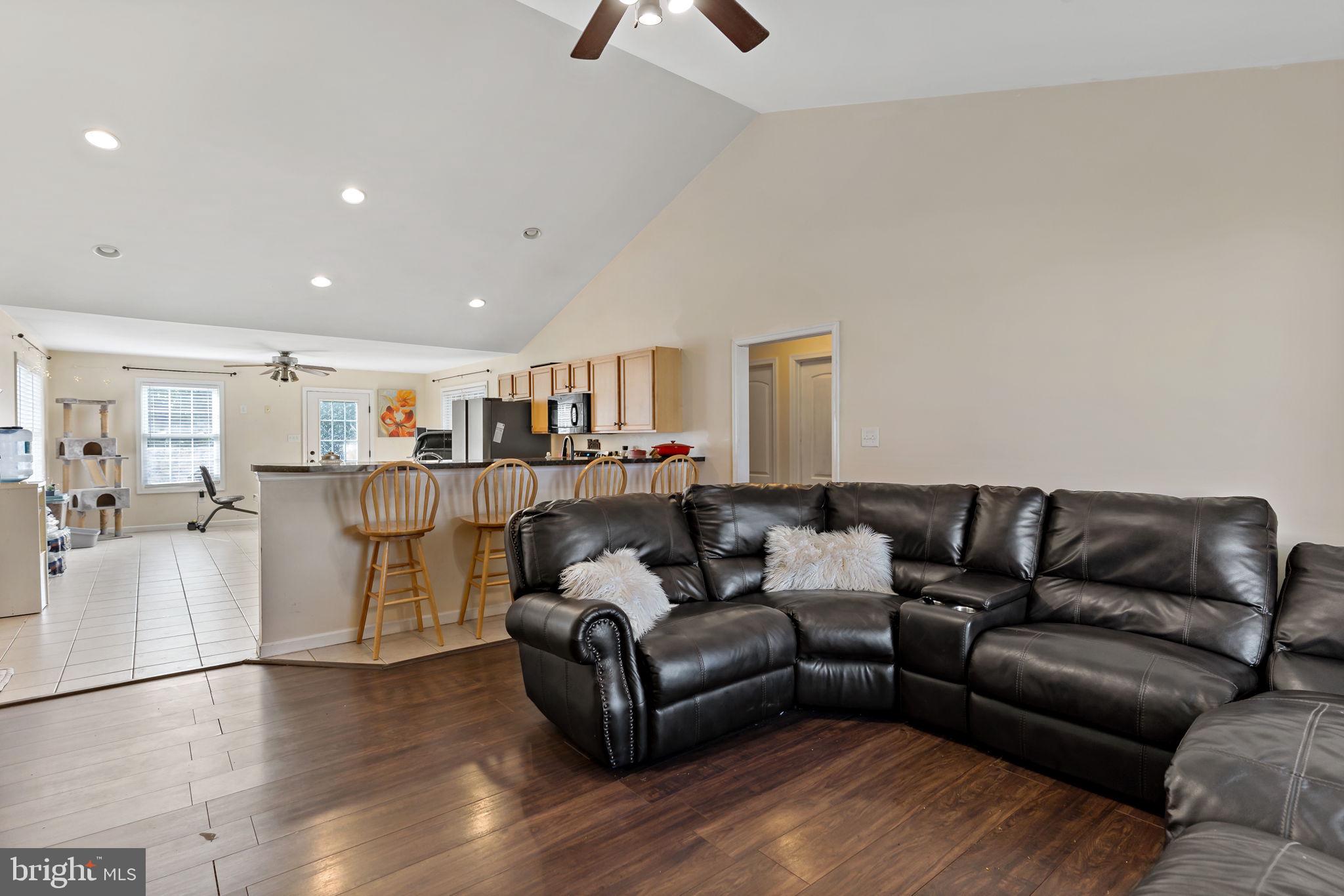 INWOOD VILLAGE - Residential