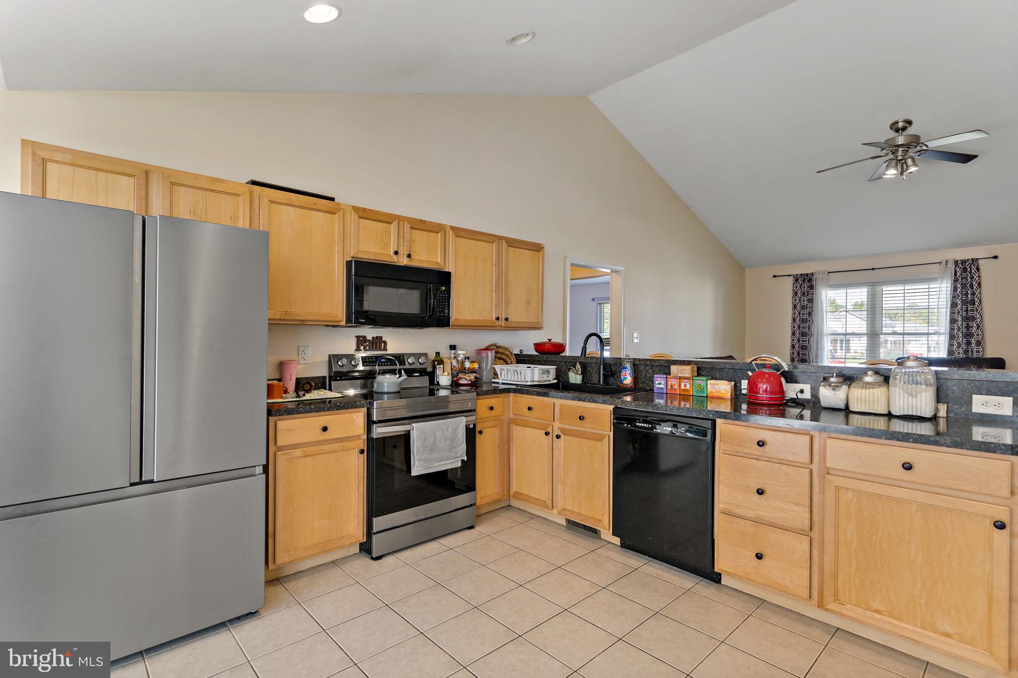 INWOOD VILLAGE - Residential