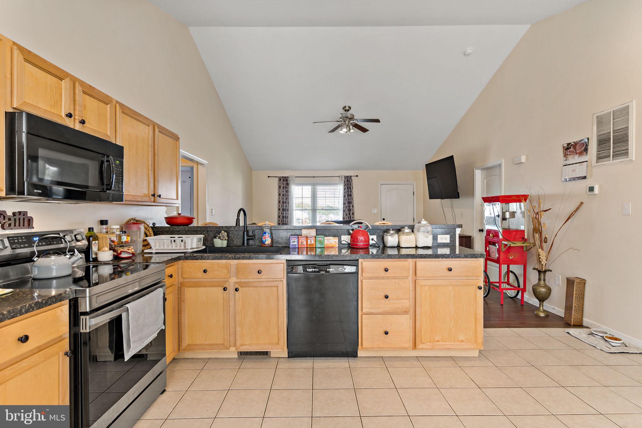 INWOOD VILLAGE - Residential