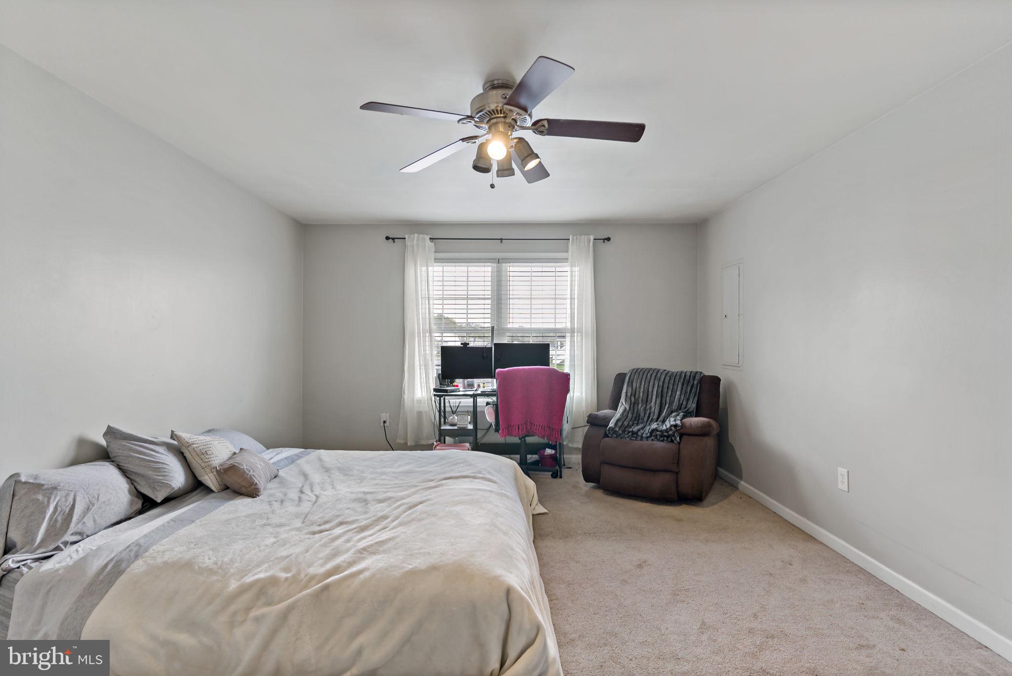 INWOOD VILLAGE - Residential