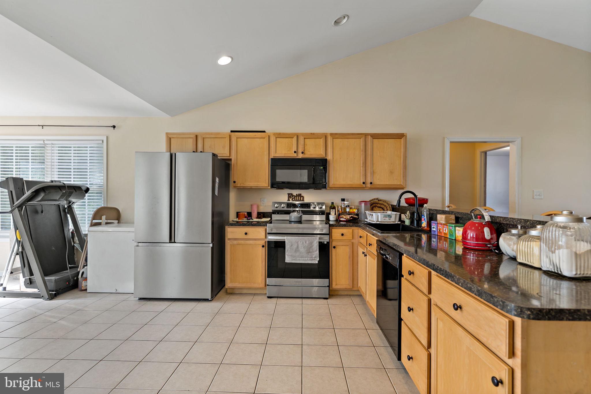 INWOOD VILLAGE - Residential