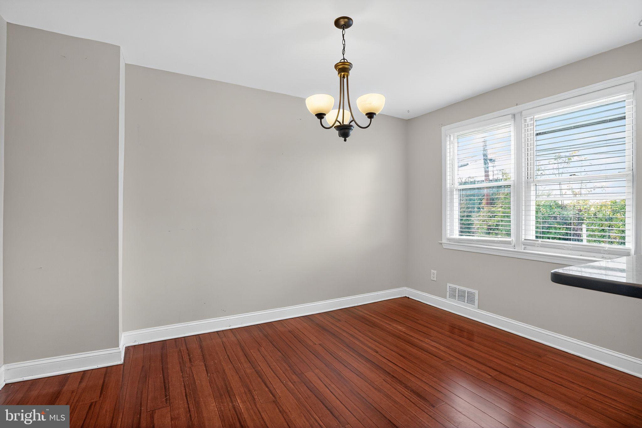 RIDGELEIGH - Residential