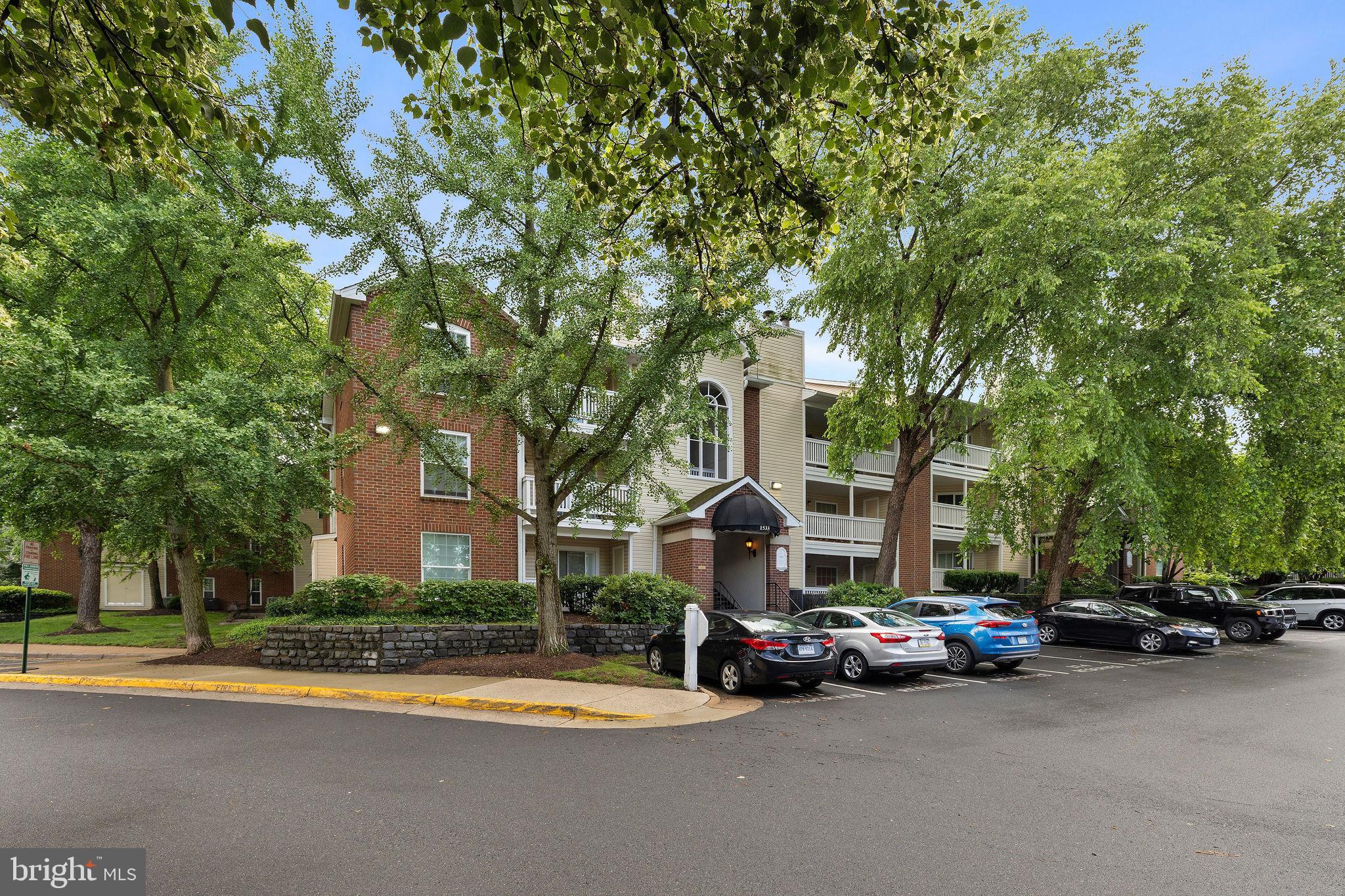 1533 LINCOLN WAY 301A