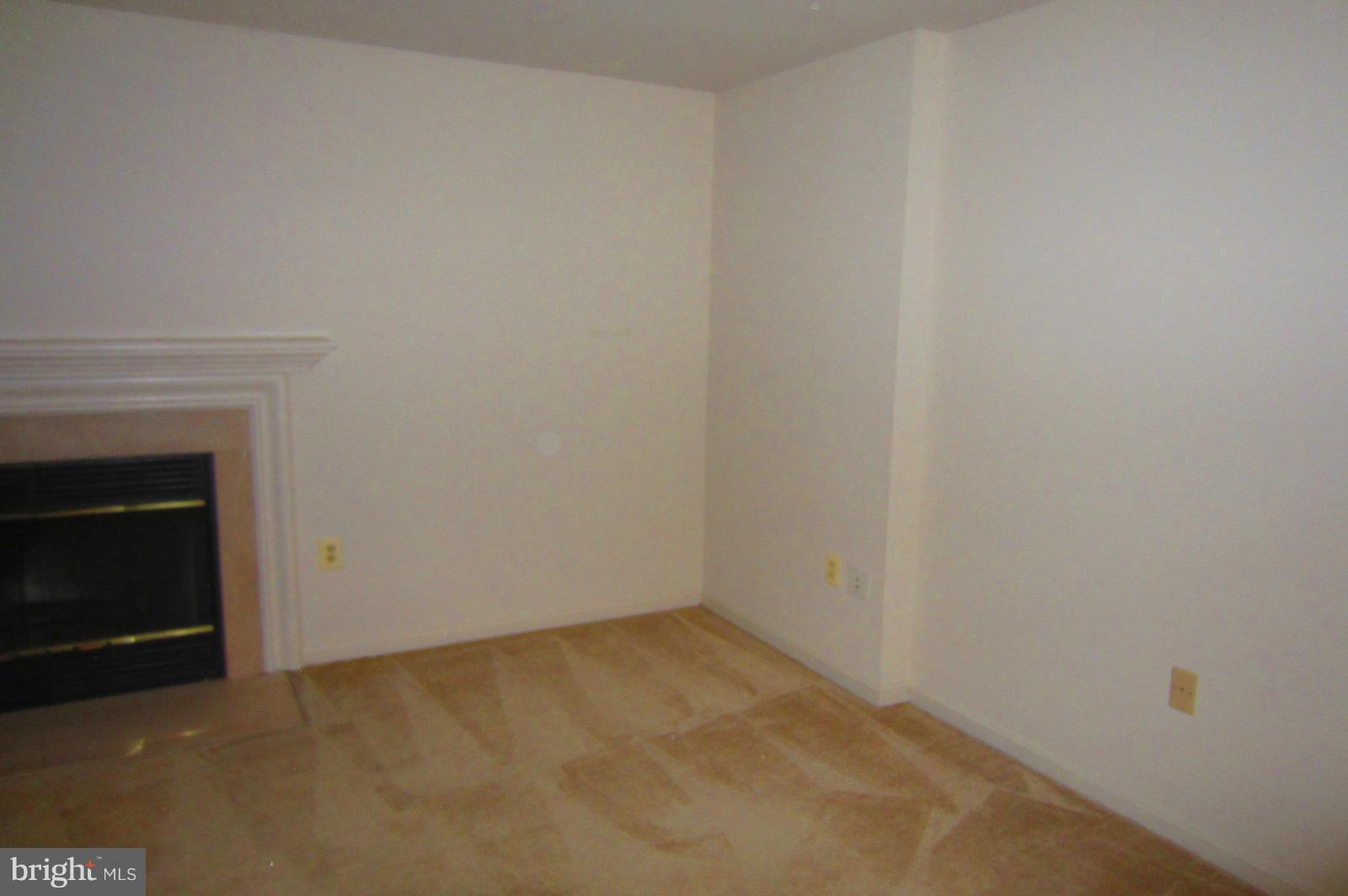 OLDE OAK RIDGE - Residential Lease