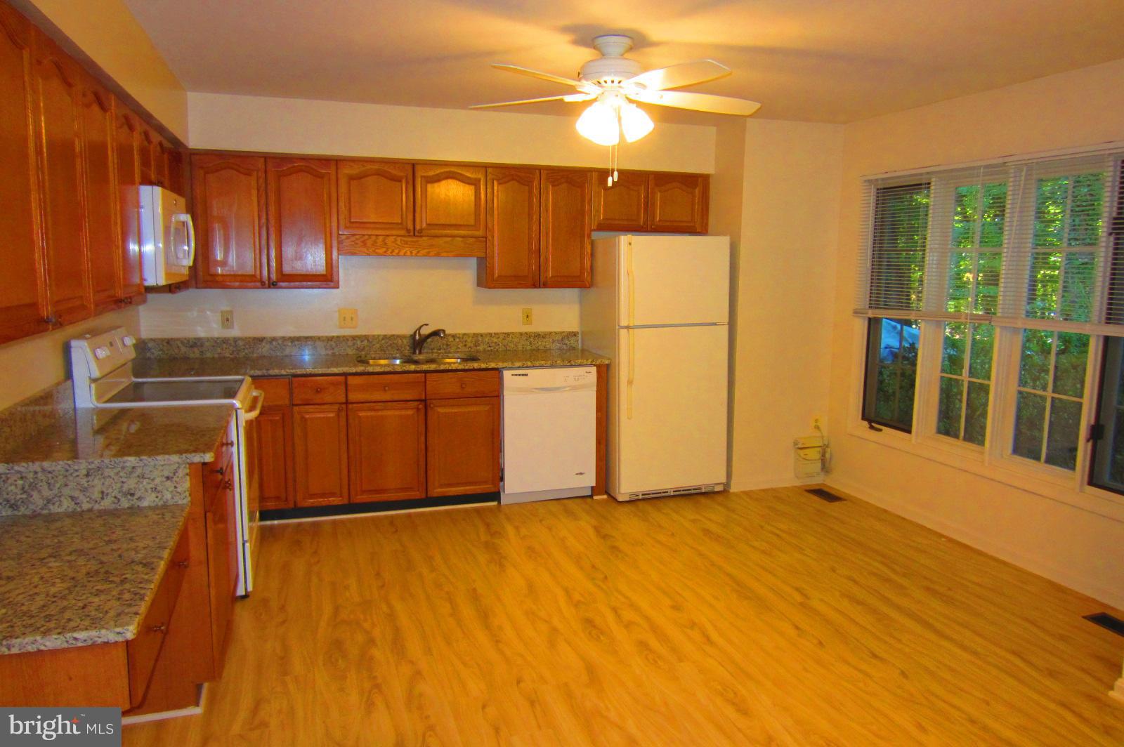 OLDE OAK RIDGE - Residential Lease