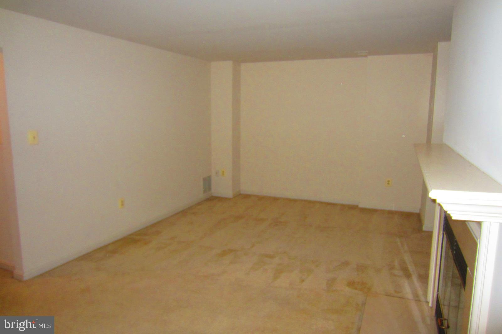 OLDE OAK RIDGE - Residential Lease