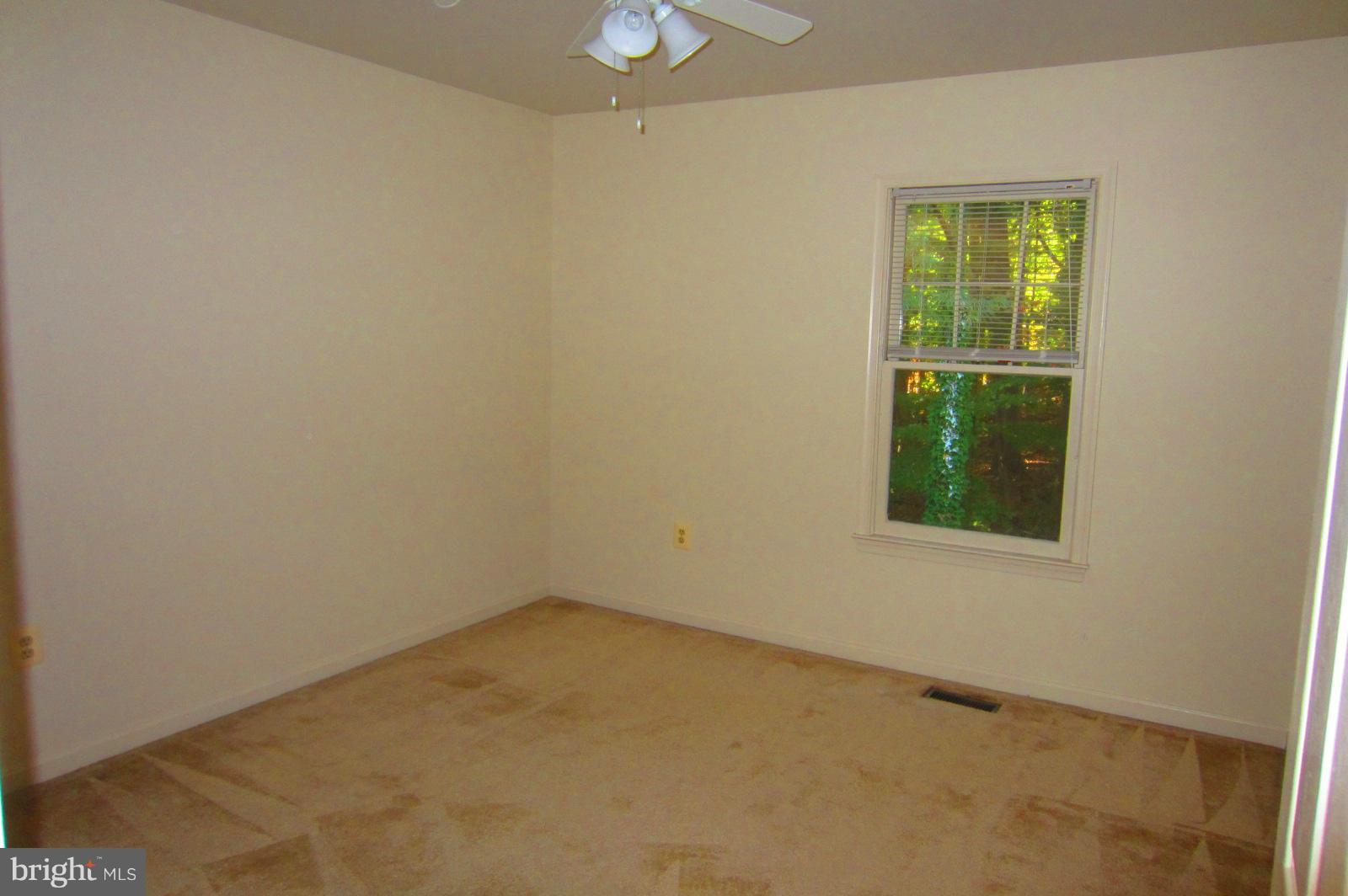 OLDE OAK RIDGE - Residential Lease