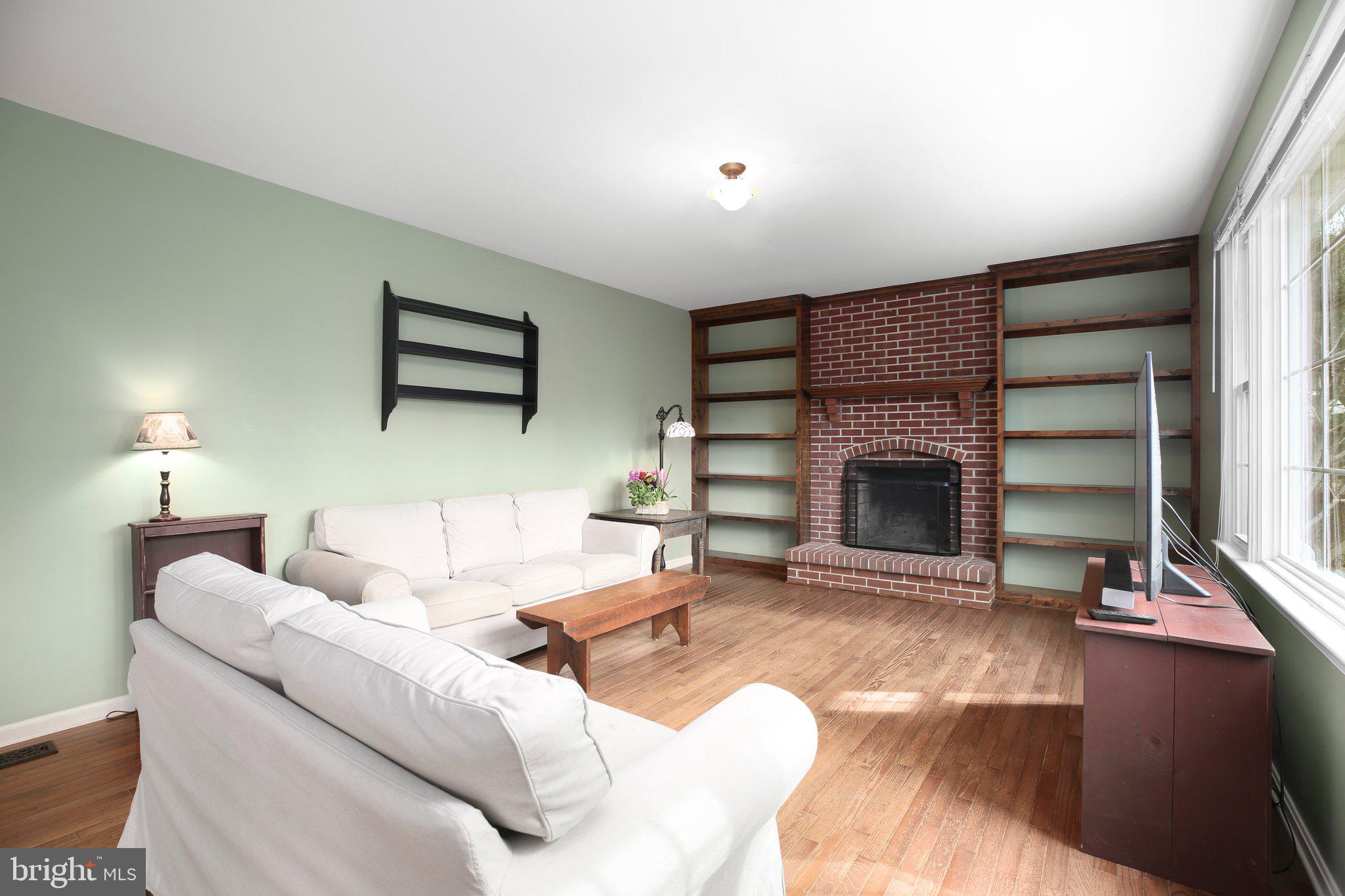 FOX POINT - Residential