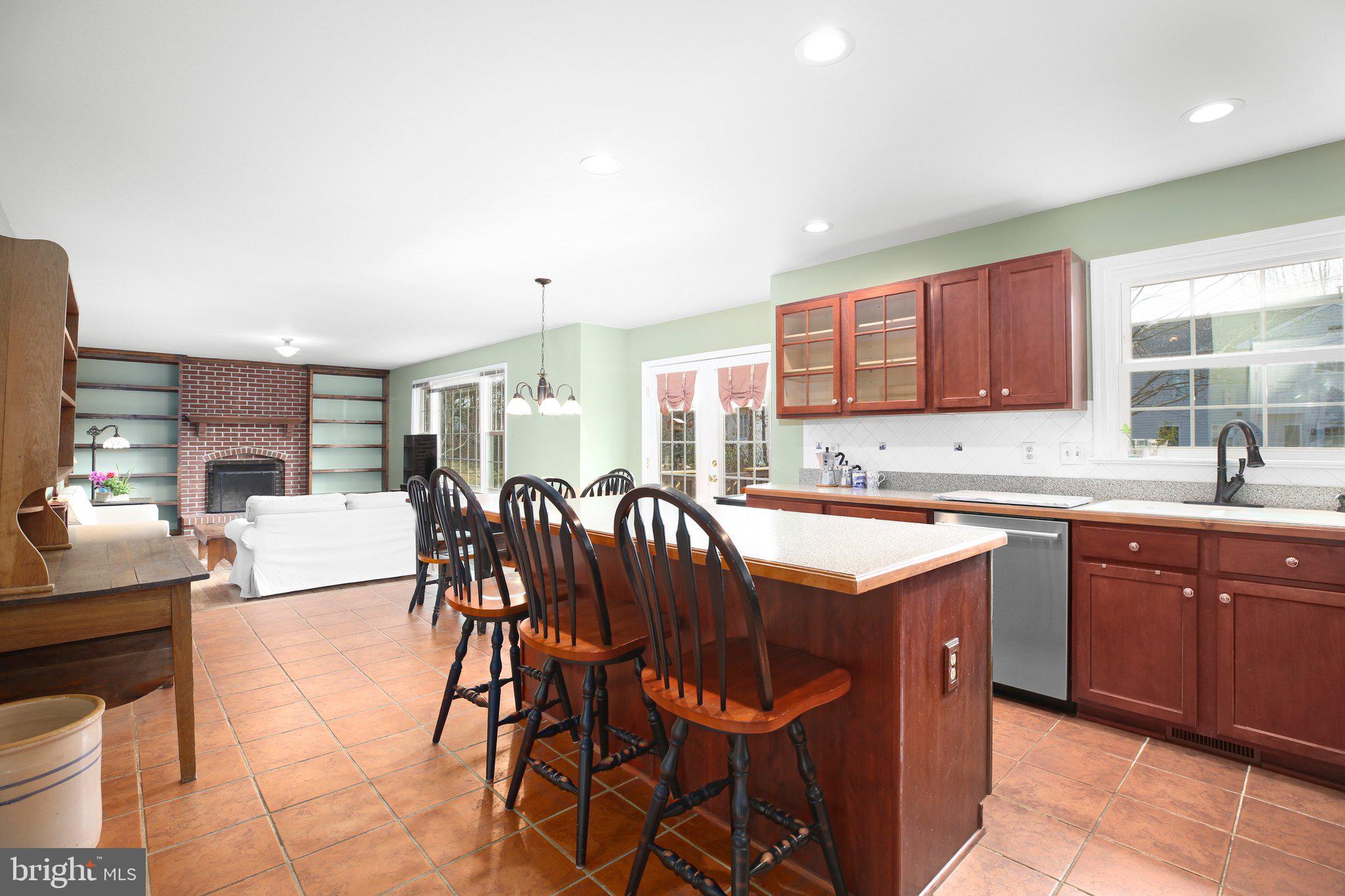 FOX POINT - Residential