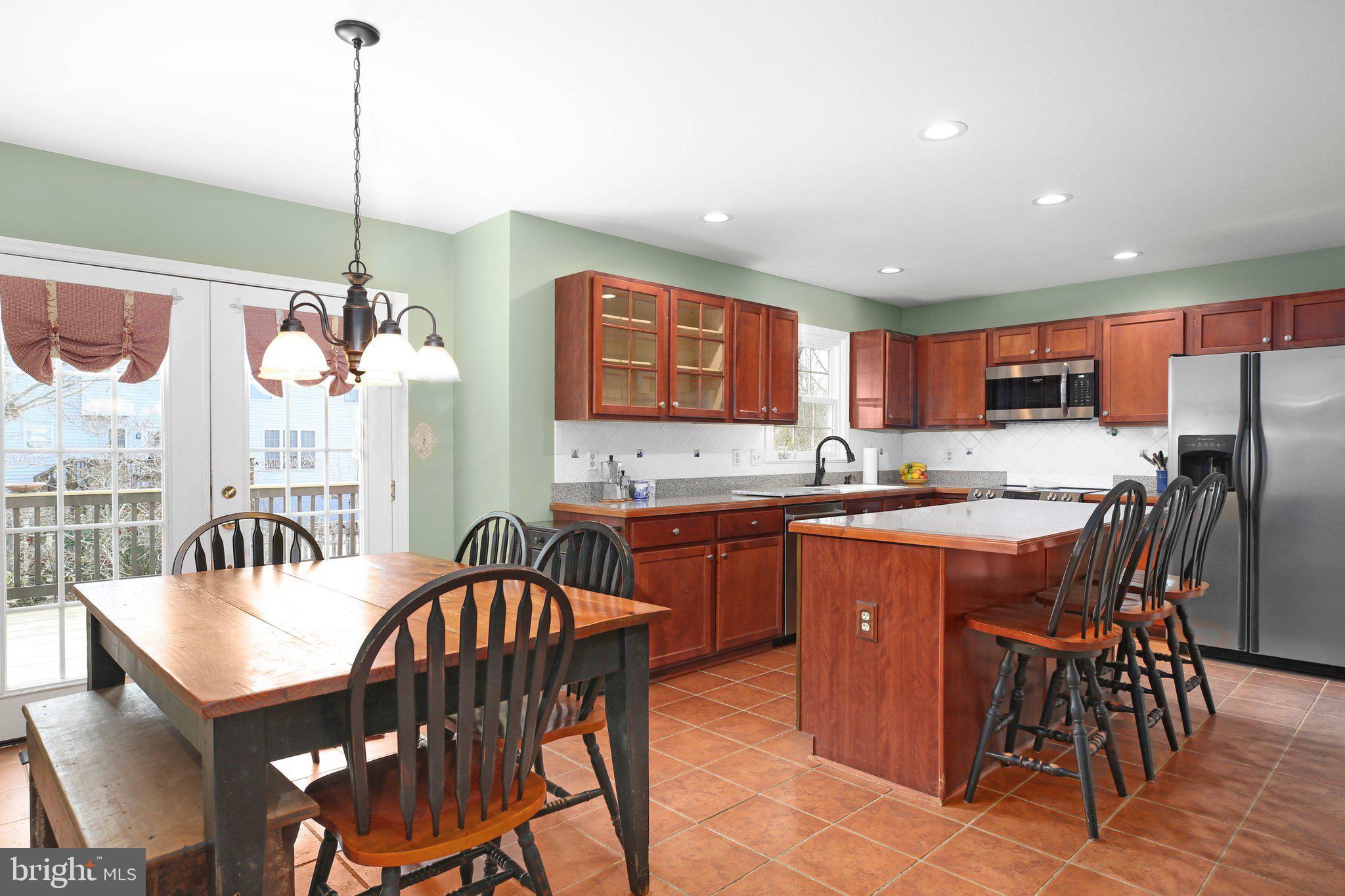 FOX POINT - Residential