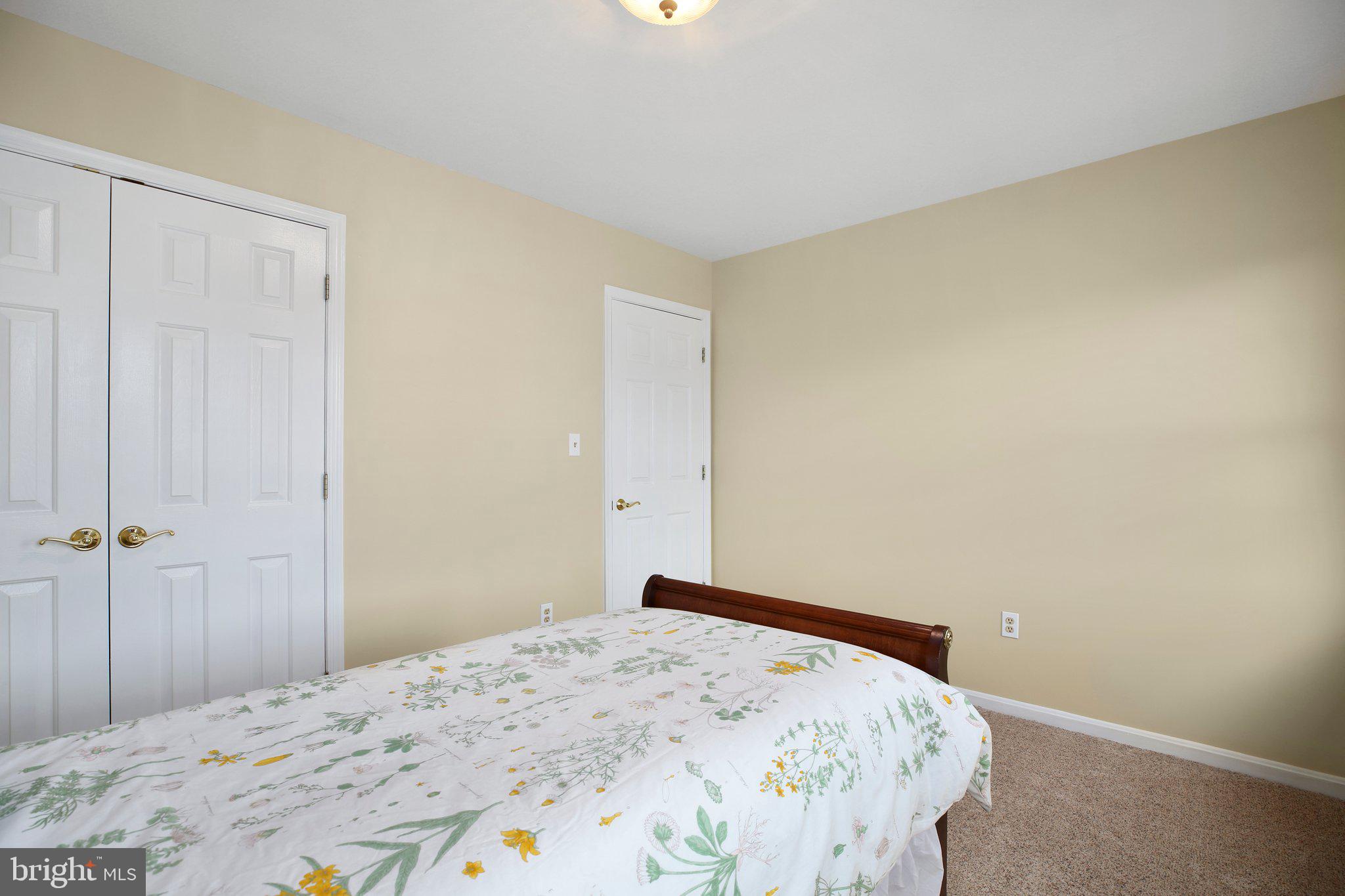 FOX POINT - Residential