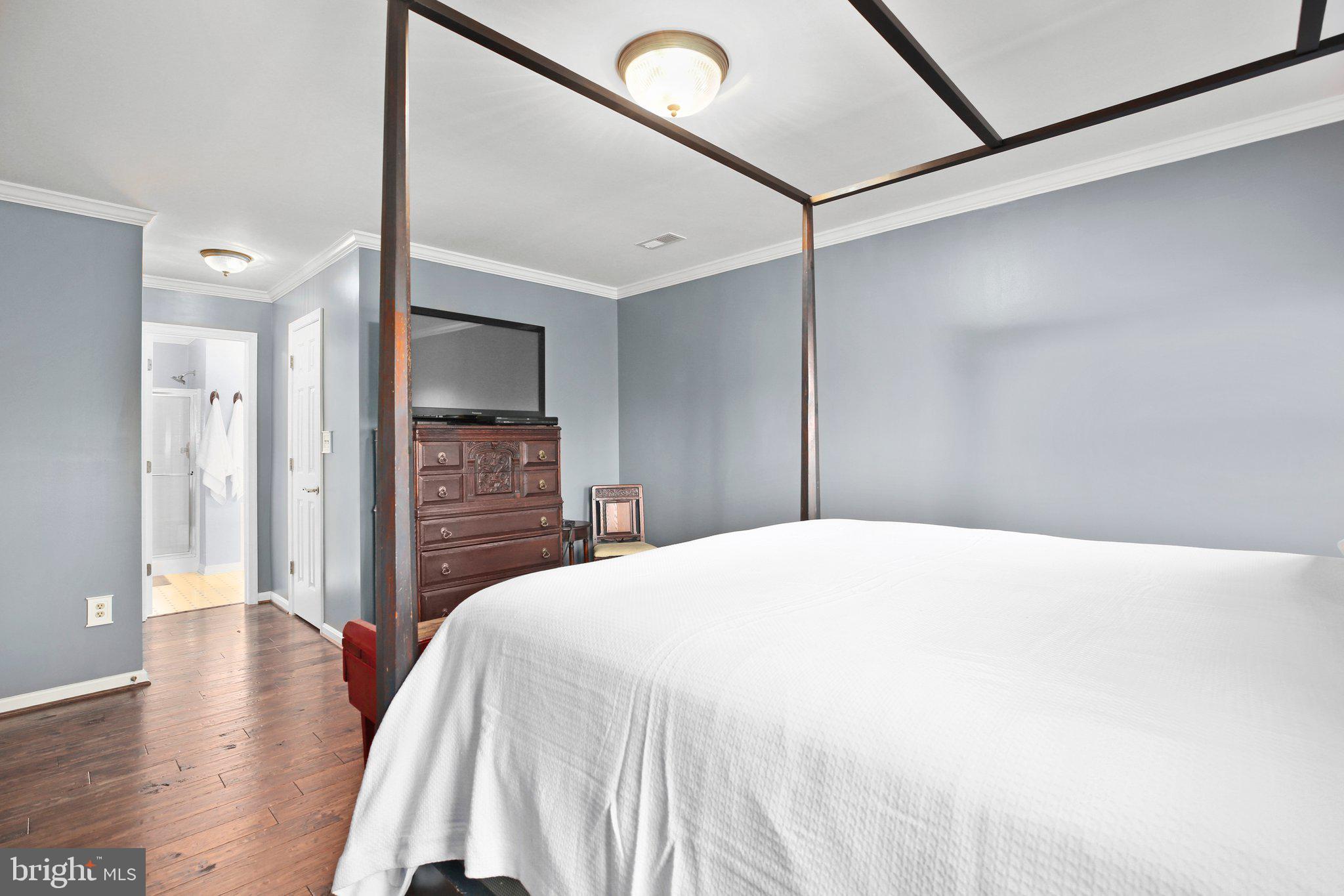 FOX POINT - Residential