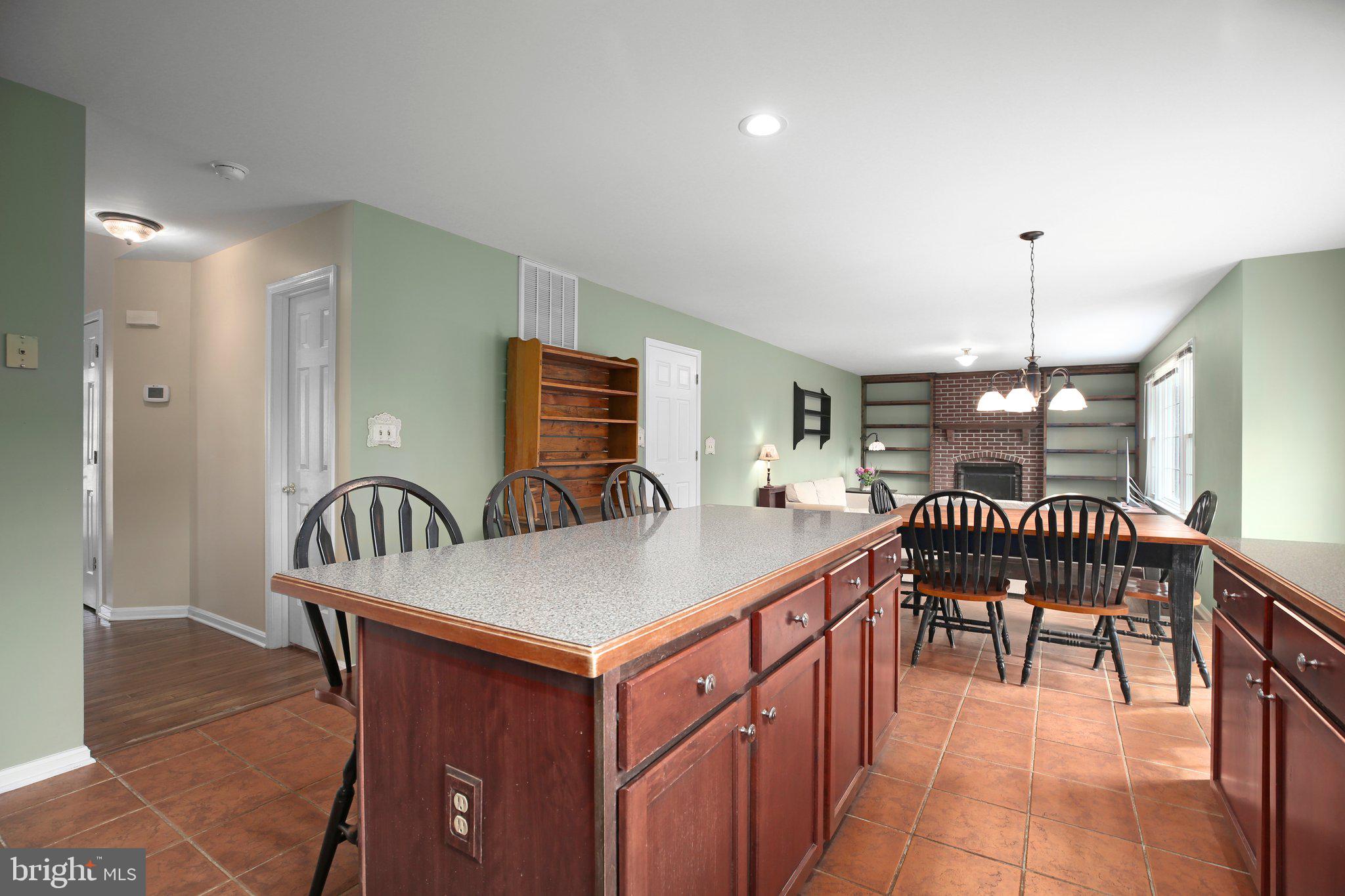 FOX POINT - Residential