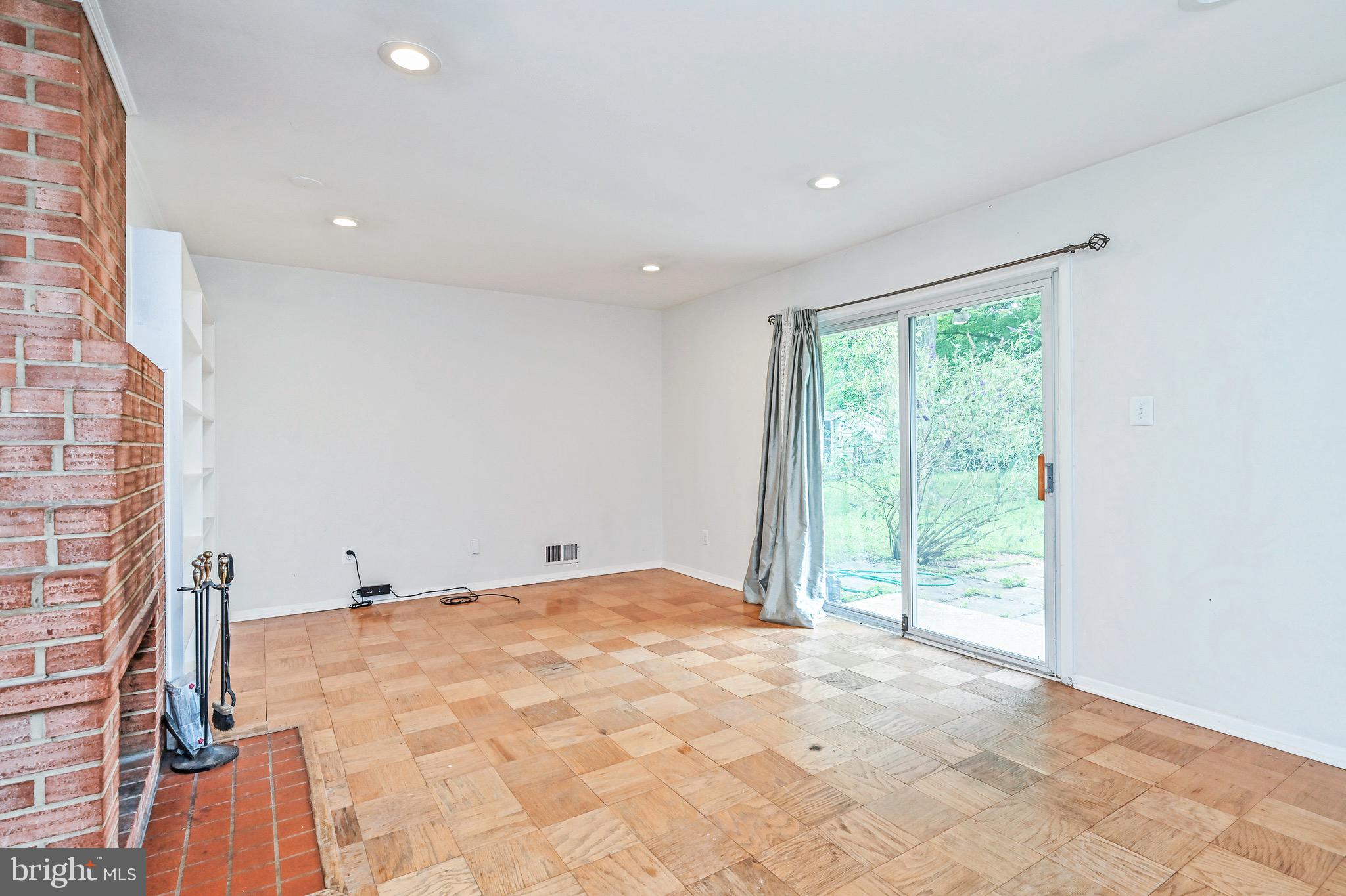 RAVENSWORTH - Residential