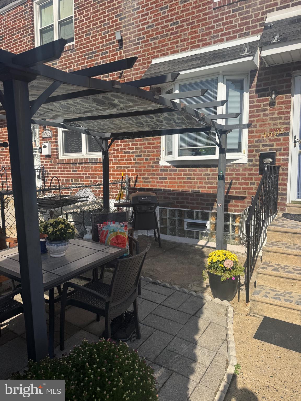 MAYFAIR - Residential