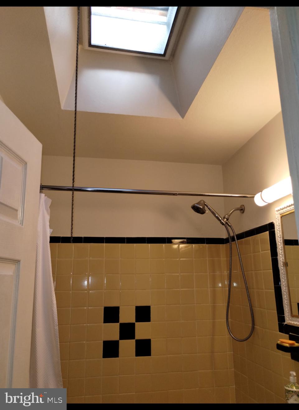 MAYFAIR - Residential