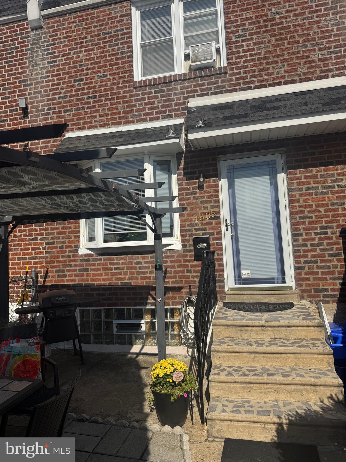 MAYFAIR - Residential