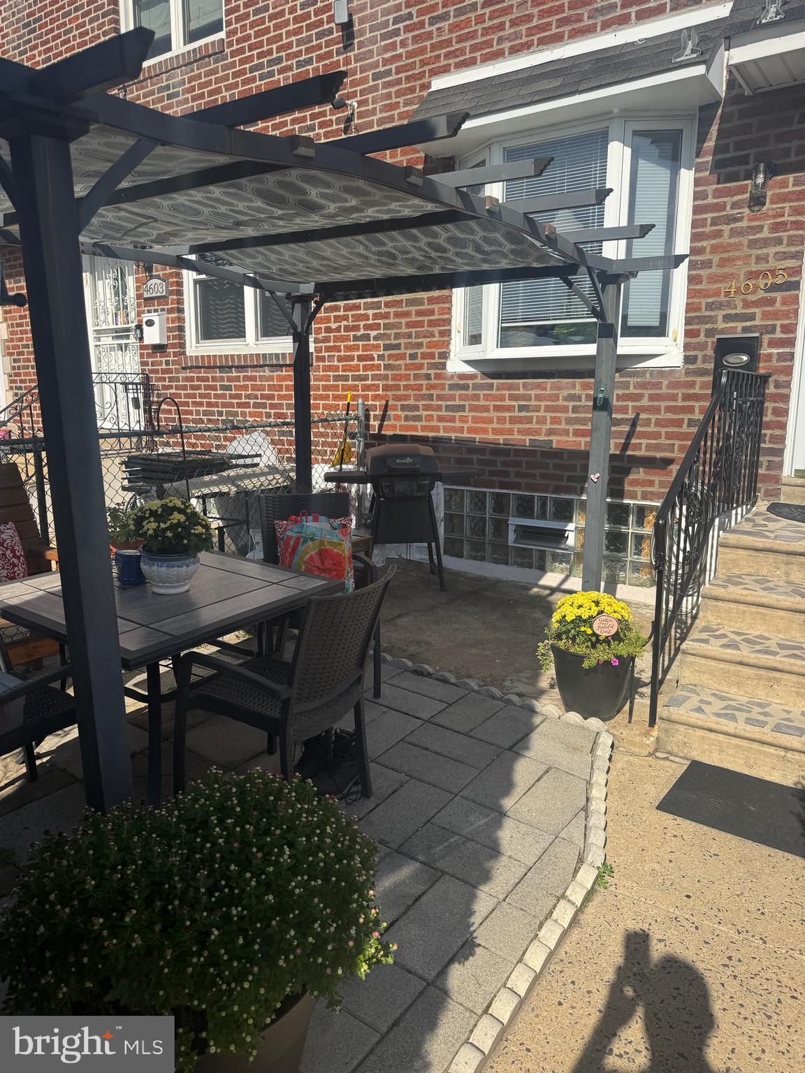 MAYFAIR - Residential