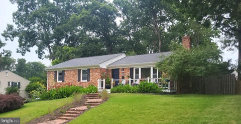 Homes For Sale - 5008 Larno Drive<br/> ALEXANDRIA, VA 22310