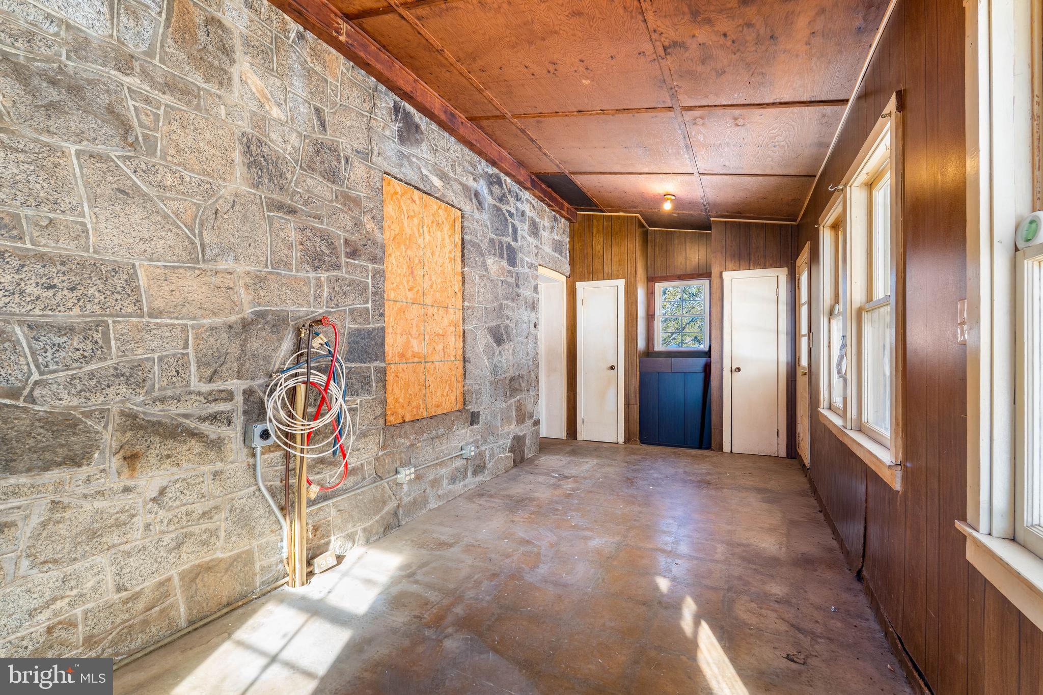 TOWN OF PERRYVILLE - Residential