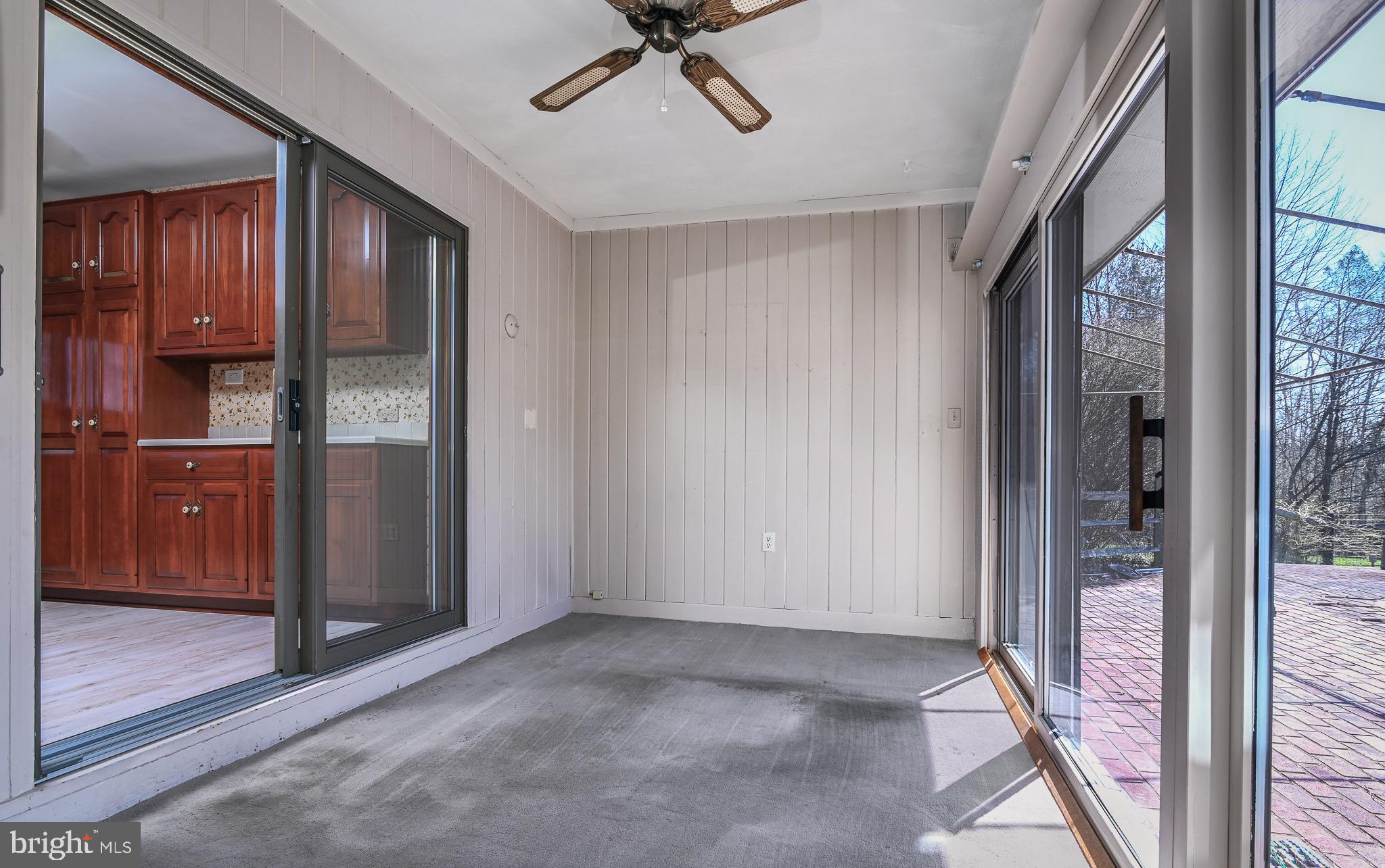 HUNTVIEW AT HORSES - Residential