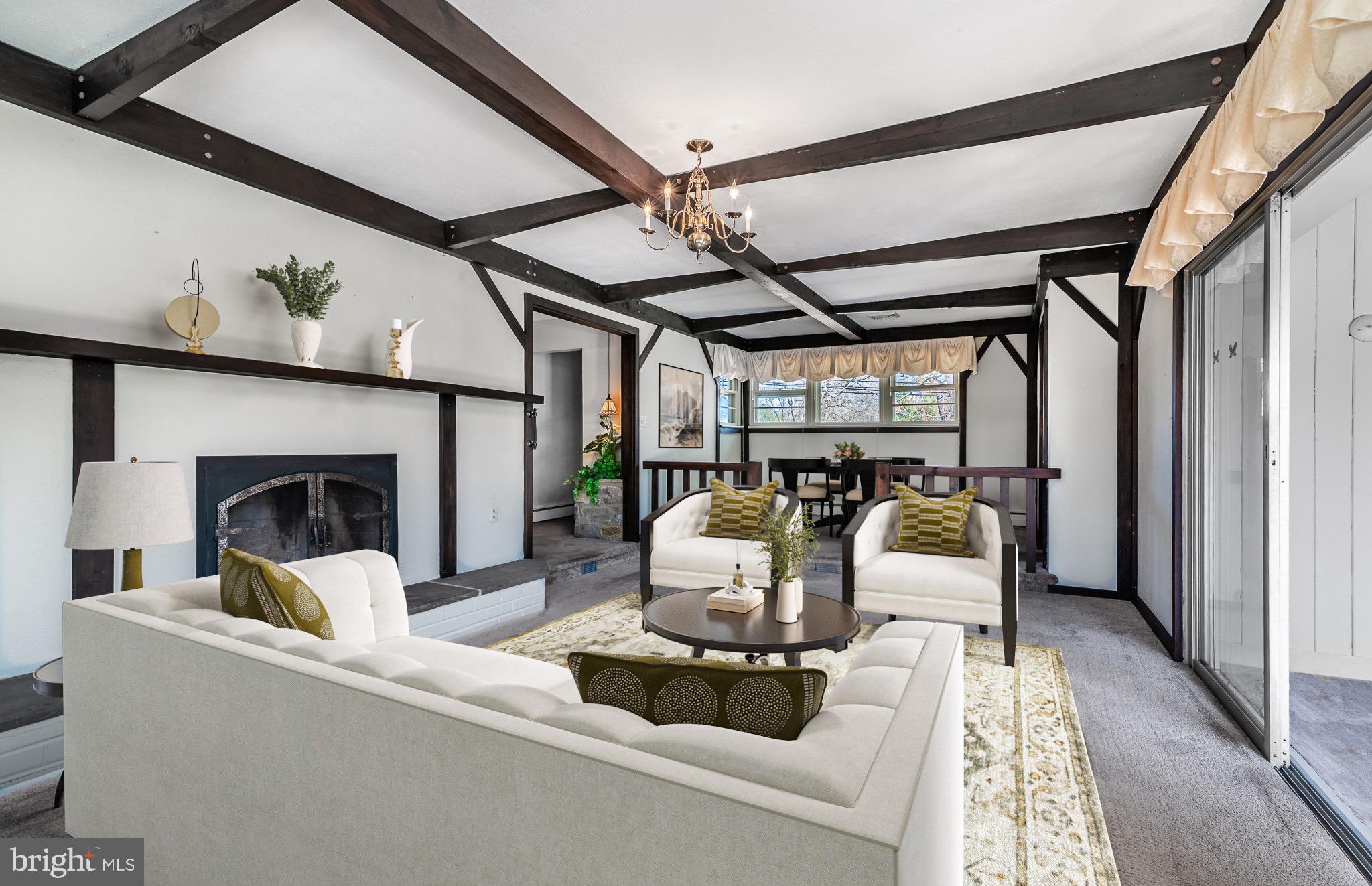 HUNTVIEW AT HORSES - Residential