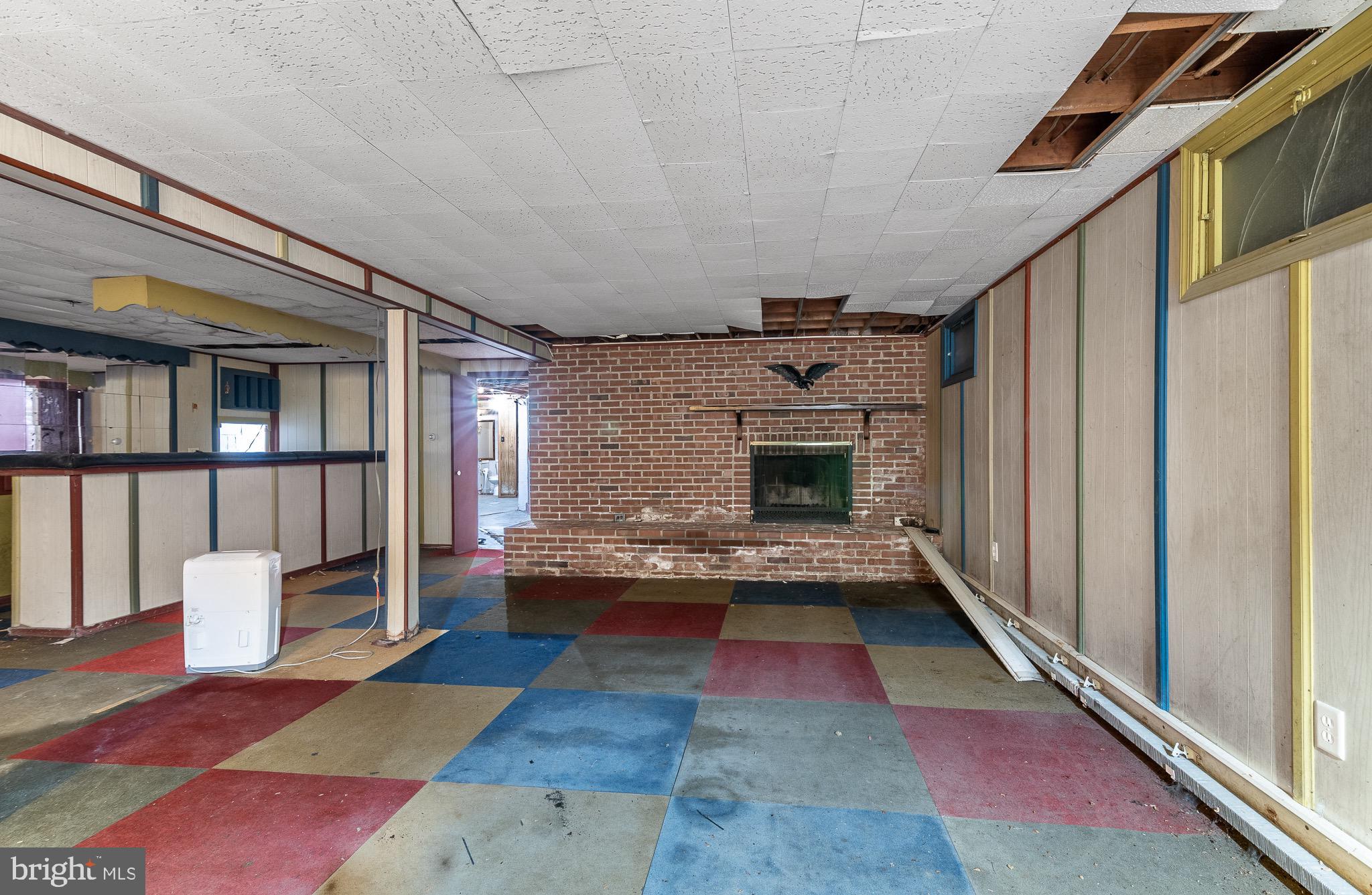 HUNTVIEW AT HORSES - Residential