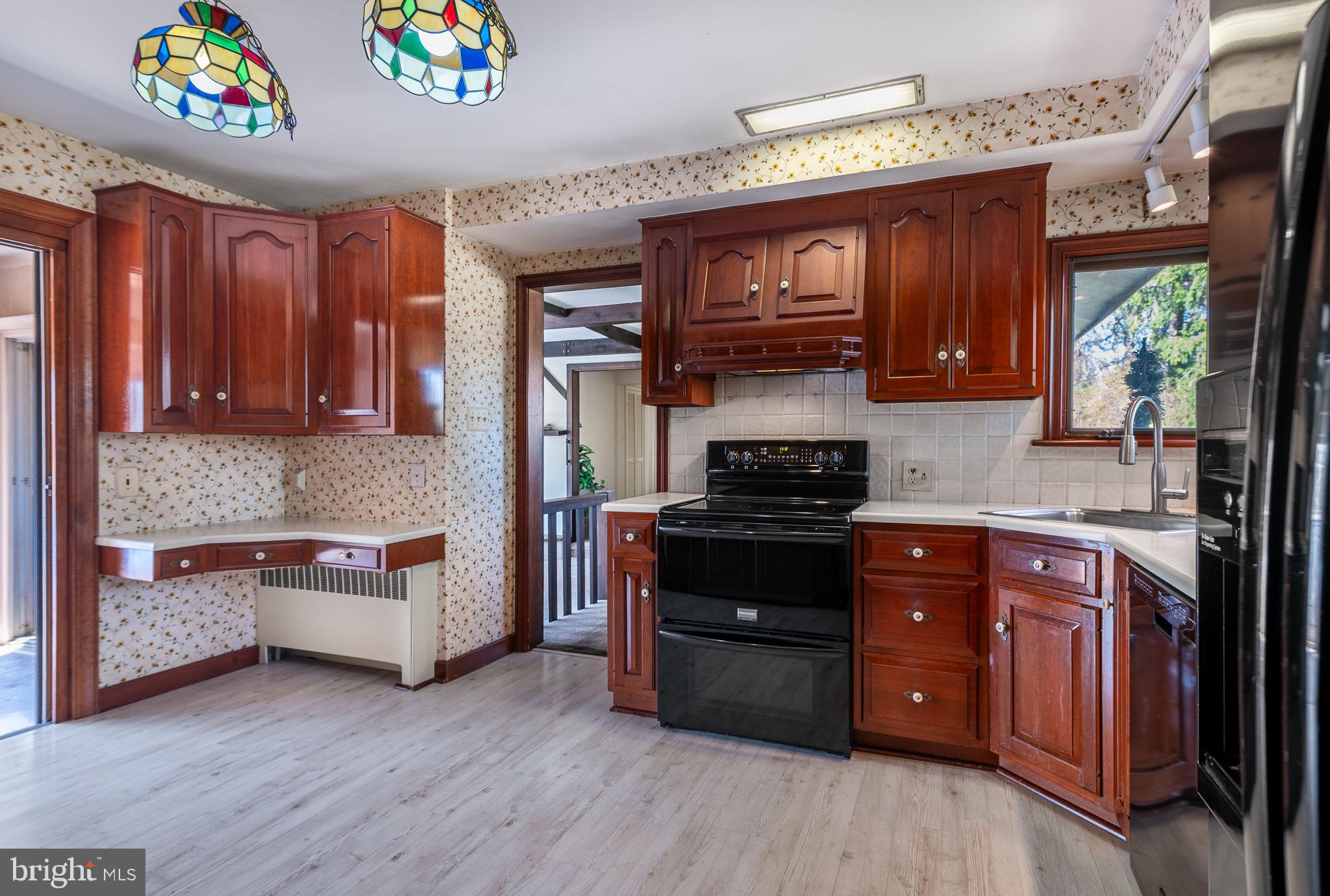 2290 & 2310 HORSESHOE TRAIL