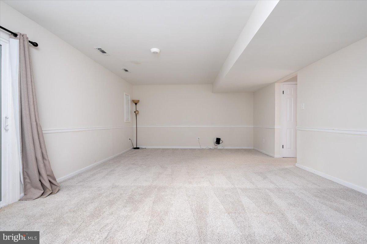 BAY HILLS - Residential