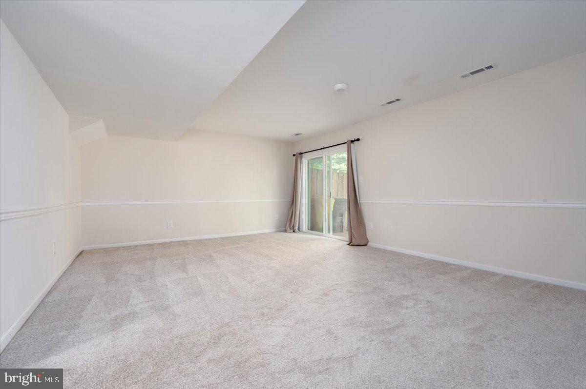 BAY HILLS - Residential