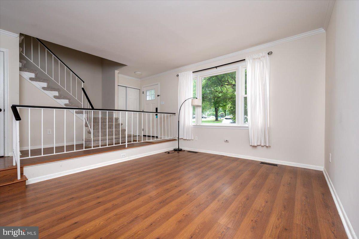 400 COLONIAL RIDGE LANE