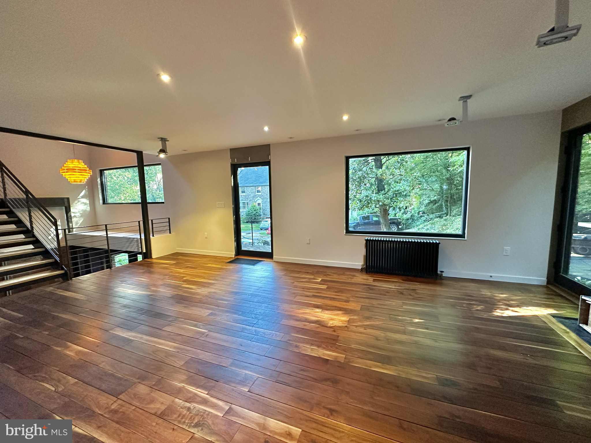 LYON VILLAGE - Residential Lease