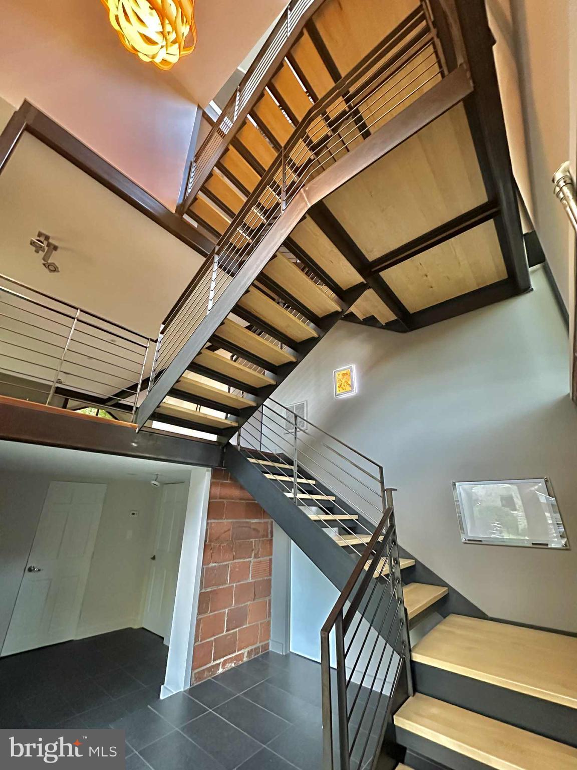 LYON VILLAGE - Residential Lease