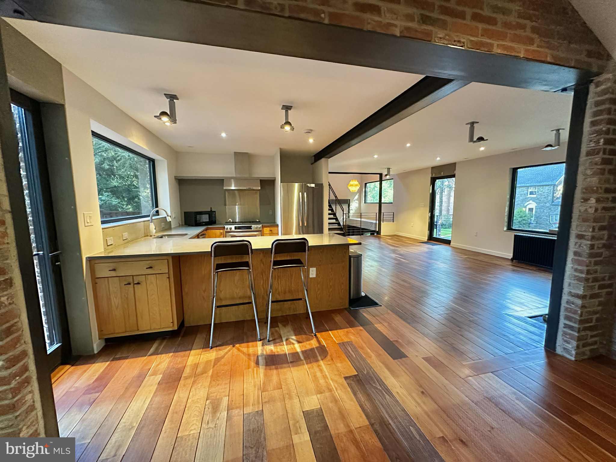 LYON VILLAGE - Residential Lease